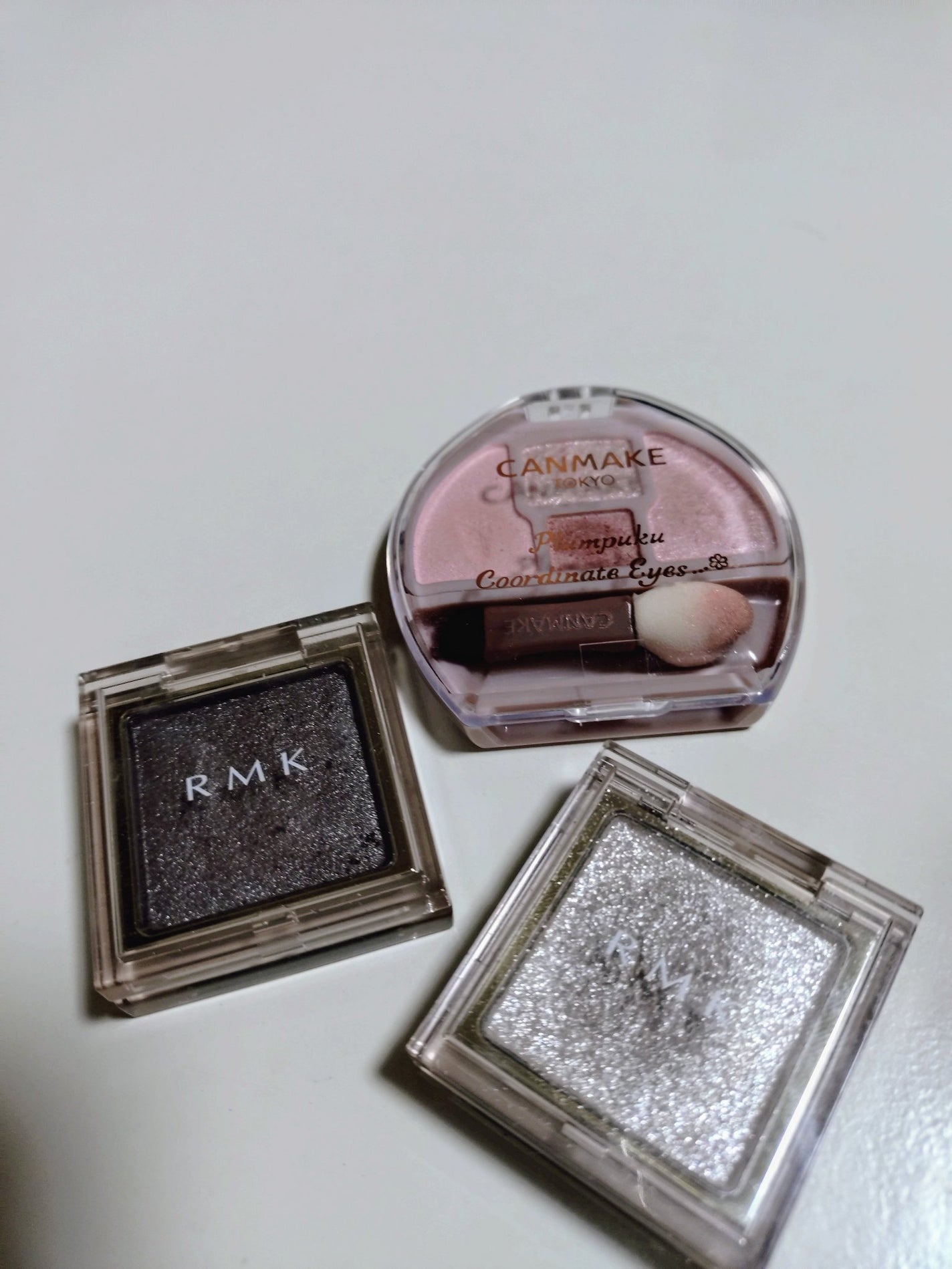 インフィニット シングル アイズ/RMK/単色アイシャドウを使ったクチコミ(1枚目)