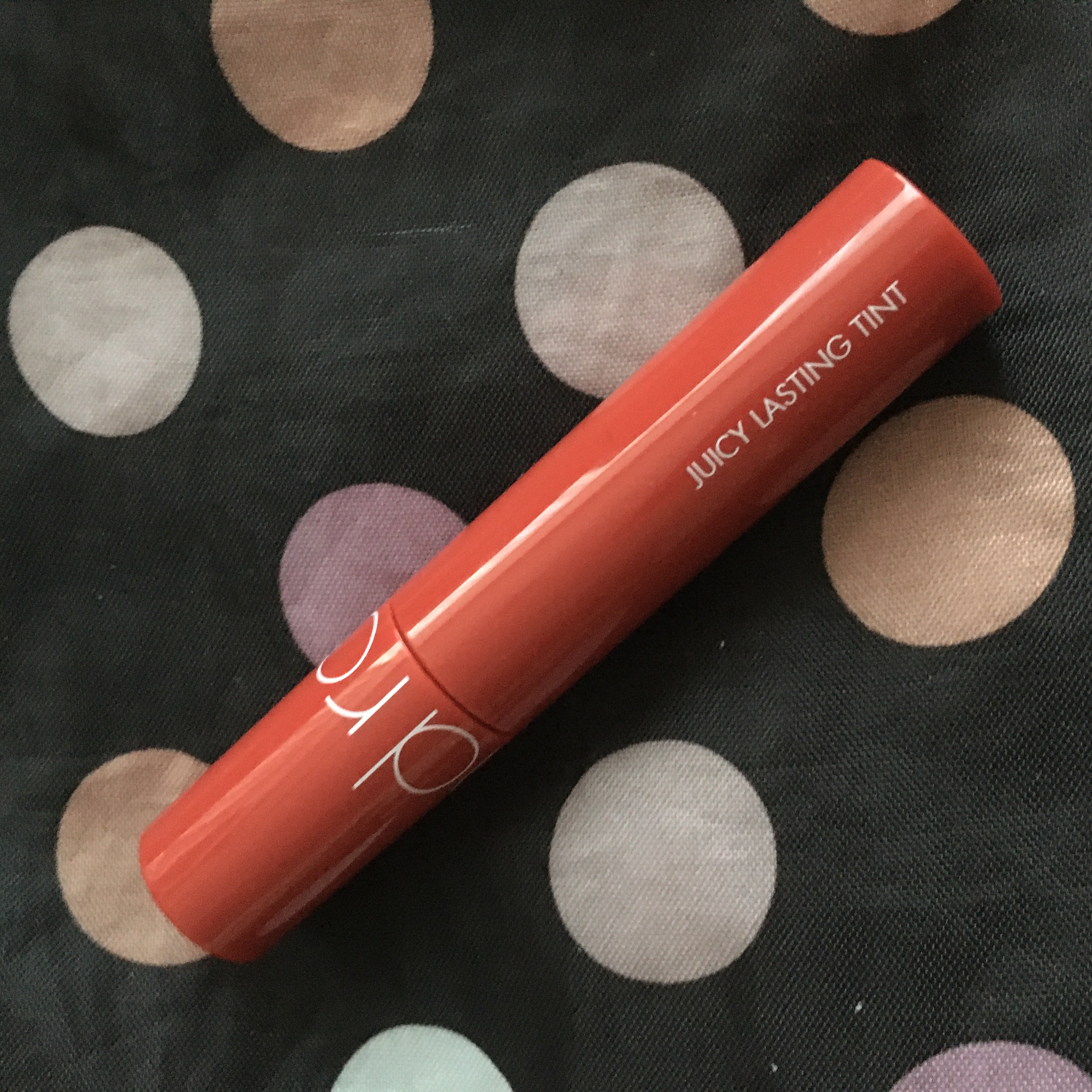 ジューシーラスティングティント/rom&nd/リップティントを使ったクチコミ（1枚目）