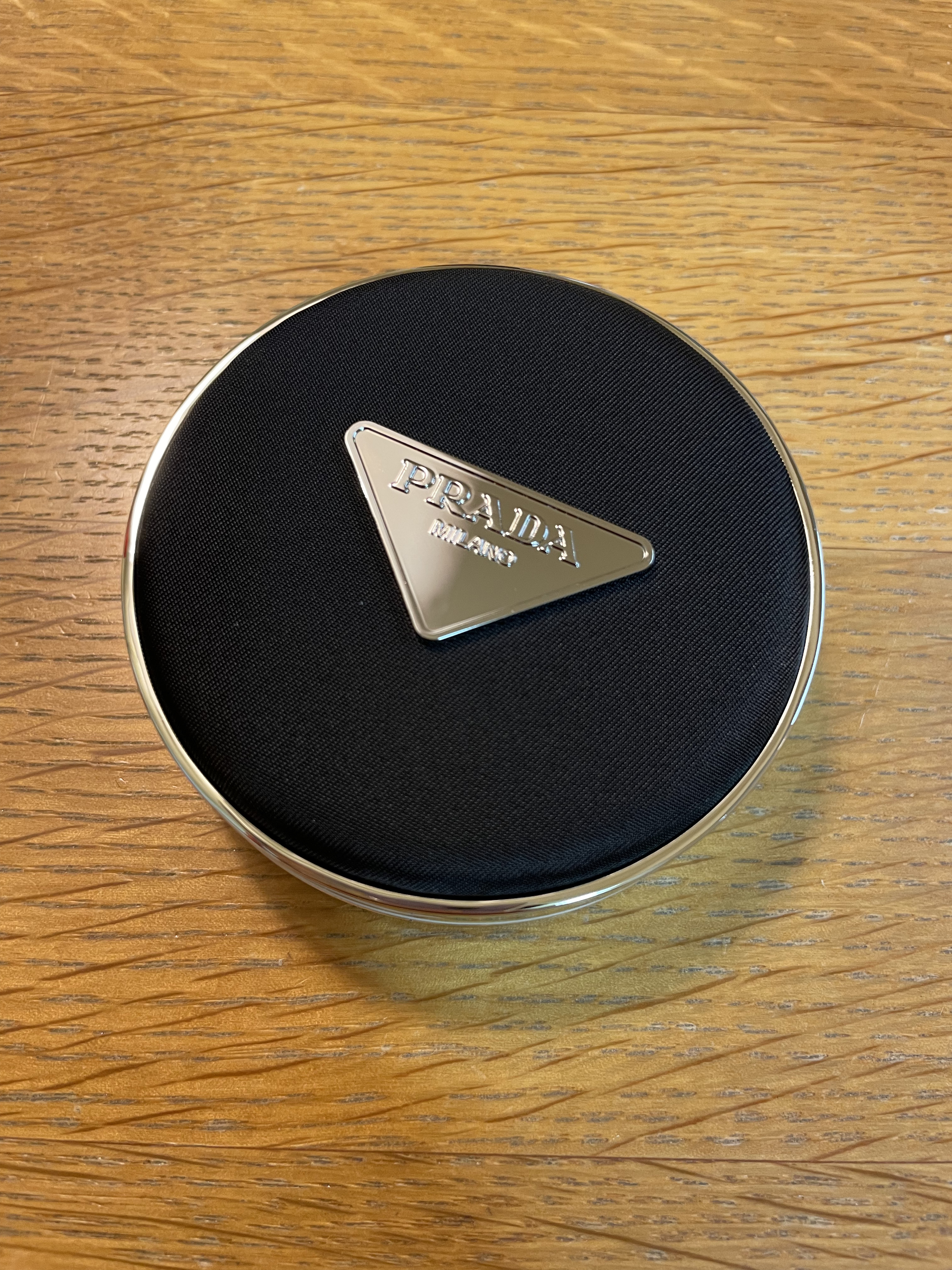 プラダ メッシュ クッション LC5/PRADA BEAUTY/クッションファンデーションを使ったクチコミ（1枚目）