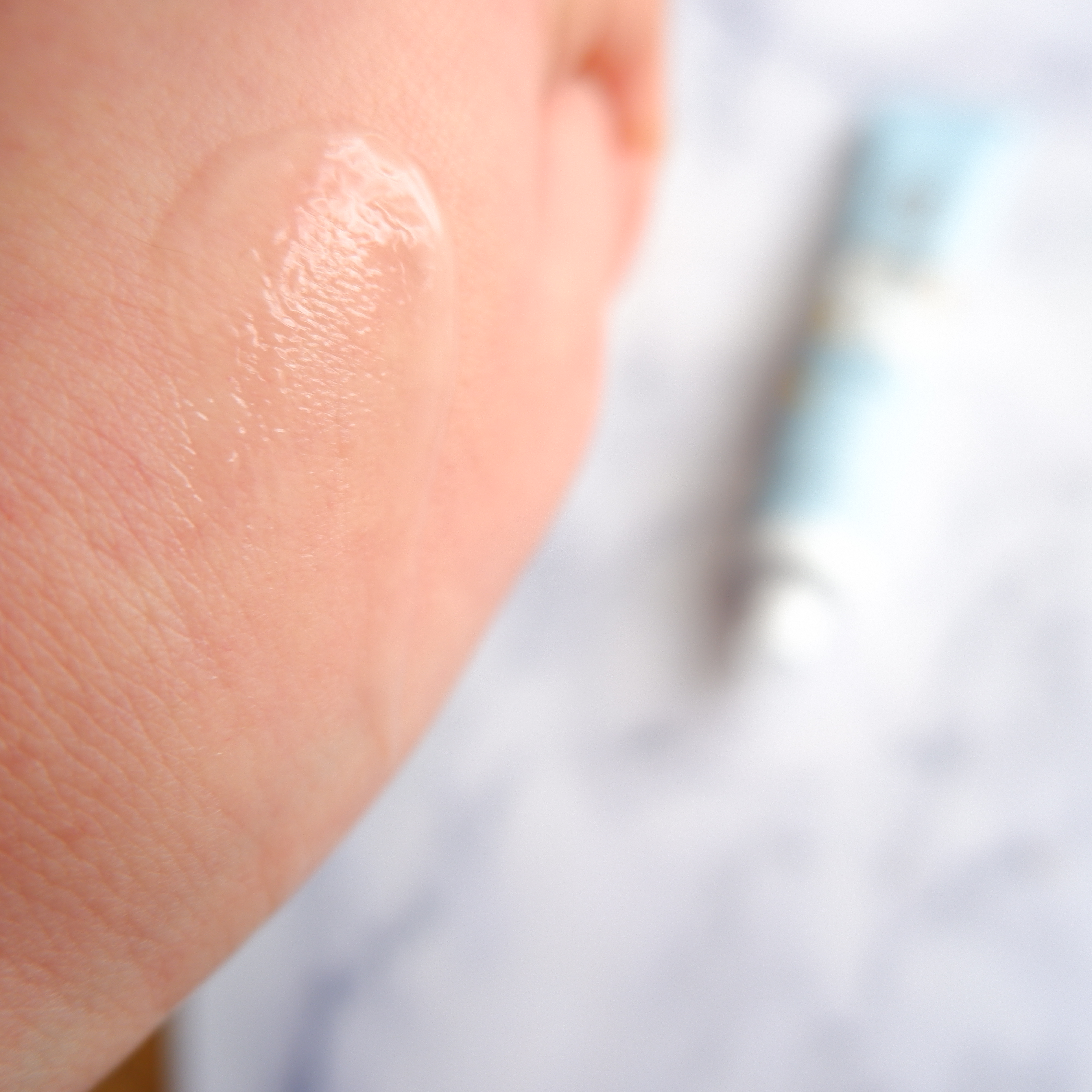 8x4 アロマスイッチ 涼感ネックジェル アイランドブロッサムの香り/８ｘ４/デオドラント・制汗剤を使ったクチコミ（3枚目）