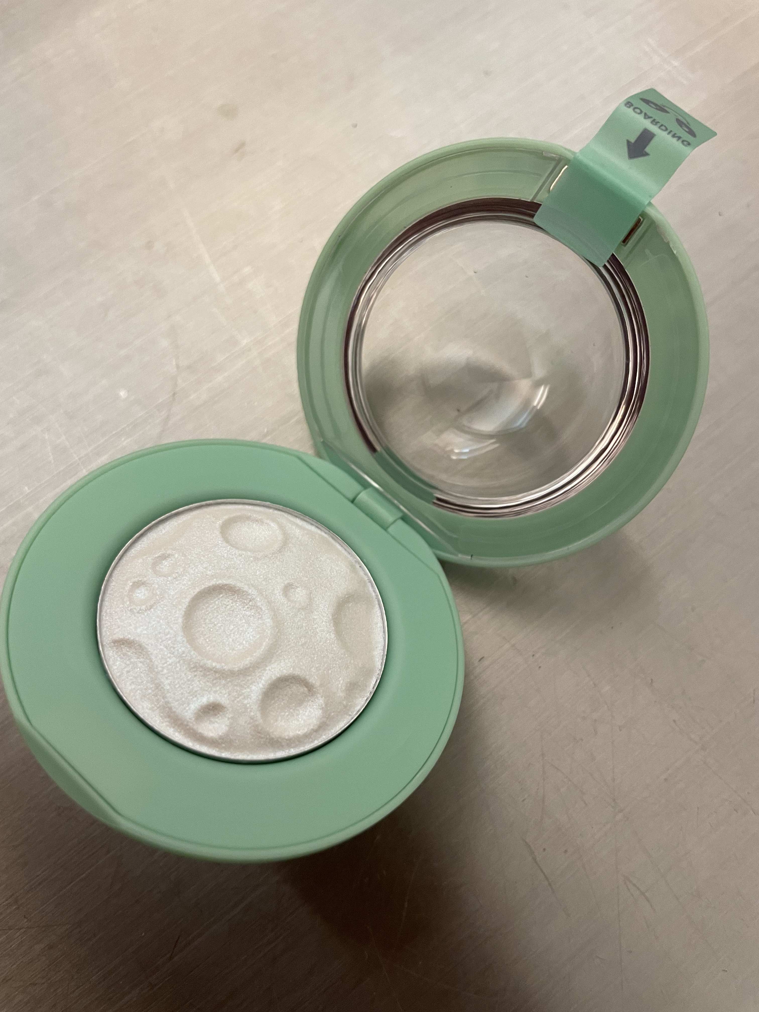 ルナグロウ ハイライター/SHEGLAM/パウダーハイライトを使ったクチコミ（2枚目）