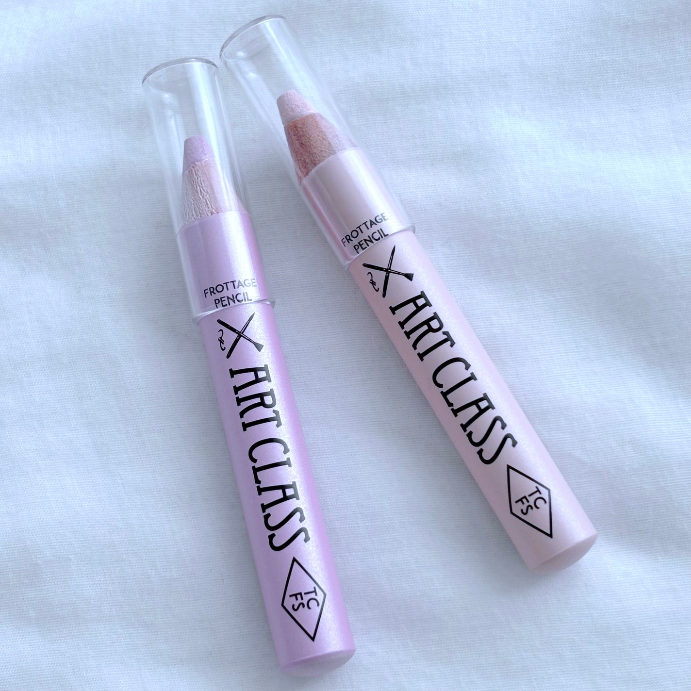 アートクラス フロッタージュペンシル/too cool for school/スティックアイシャドウを使ったクチコミ(4枚目)