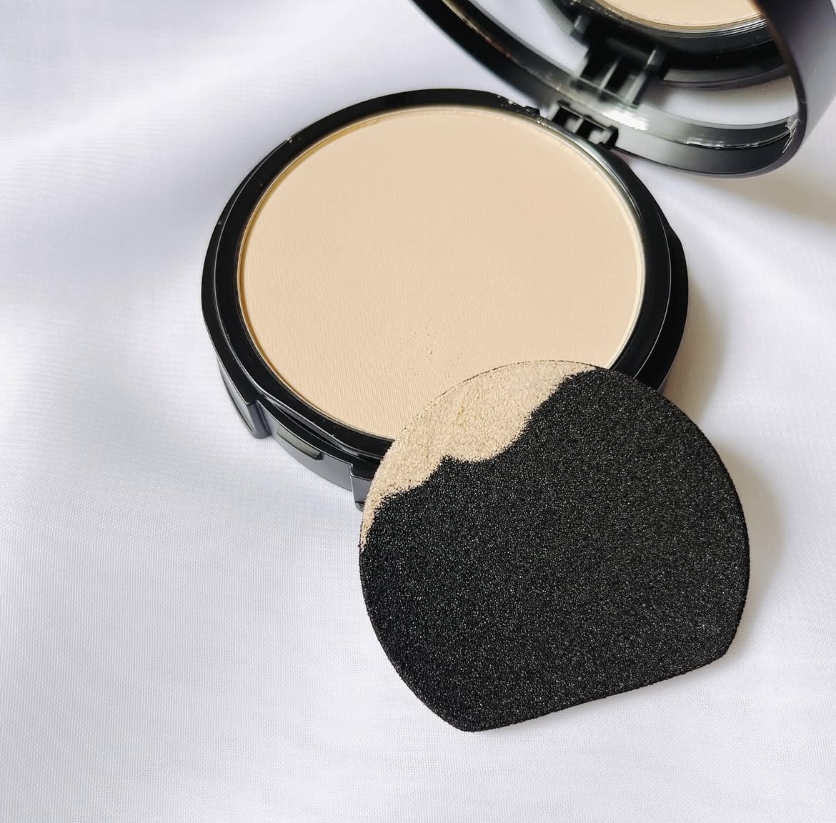 ベアプロ 24HR パウダー ファンデーション/bareMinerals/パウダーファンデーションを使ったクチコミ（3枚目）