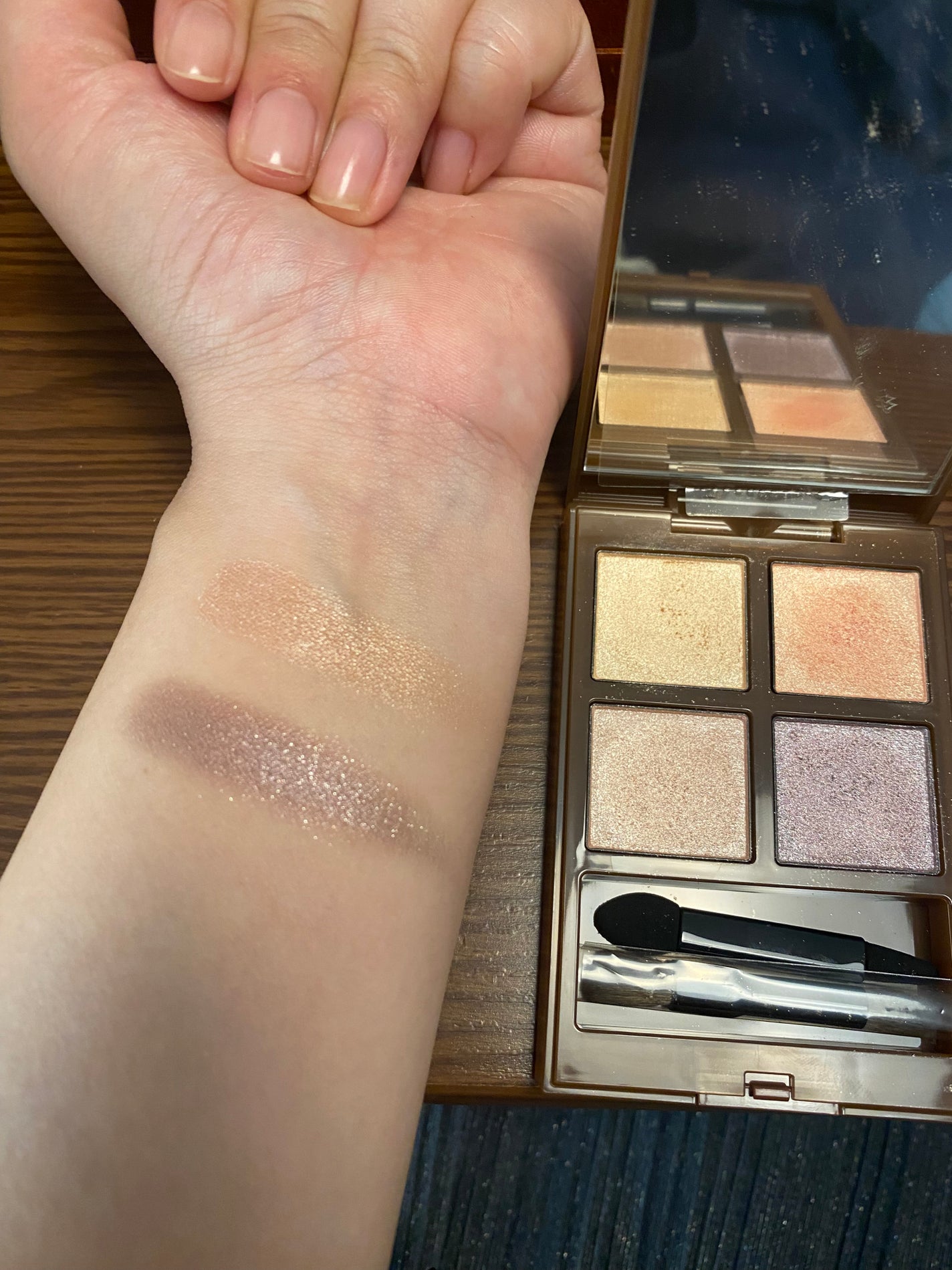 アディクション ホリデーアディクション アイシャドウ パレット + “スルー ザ グラス”/ADDICTION/アイシャドウパレットを使ったクチコミ(4枚目)