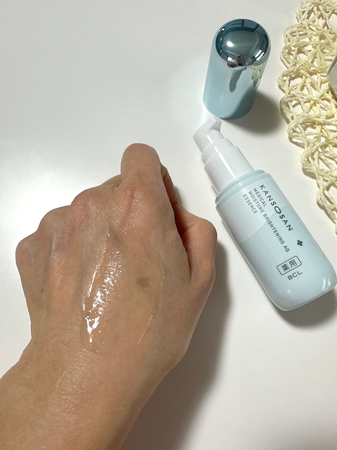 乾燥さん 薬用水分力ブライトニングエッセンス【医薬部外品】/乾燥さん/美容液を使ったクチコミ(3枚目)