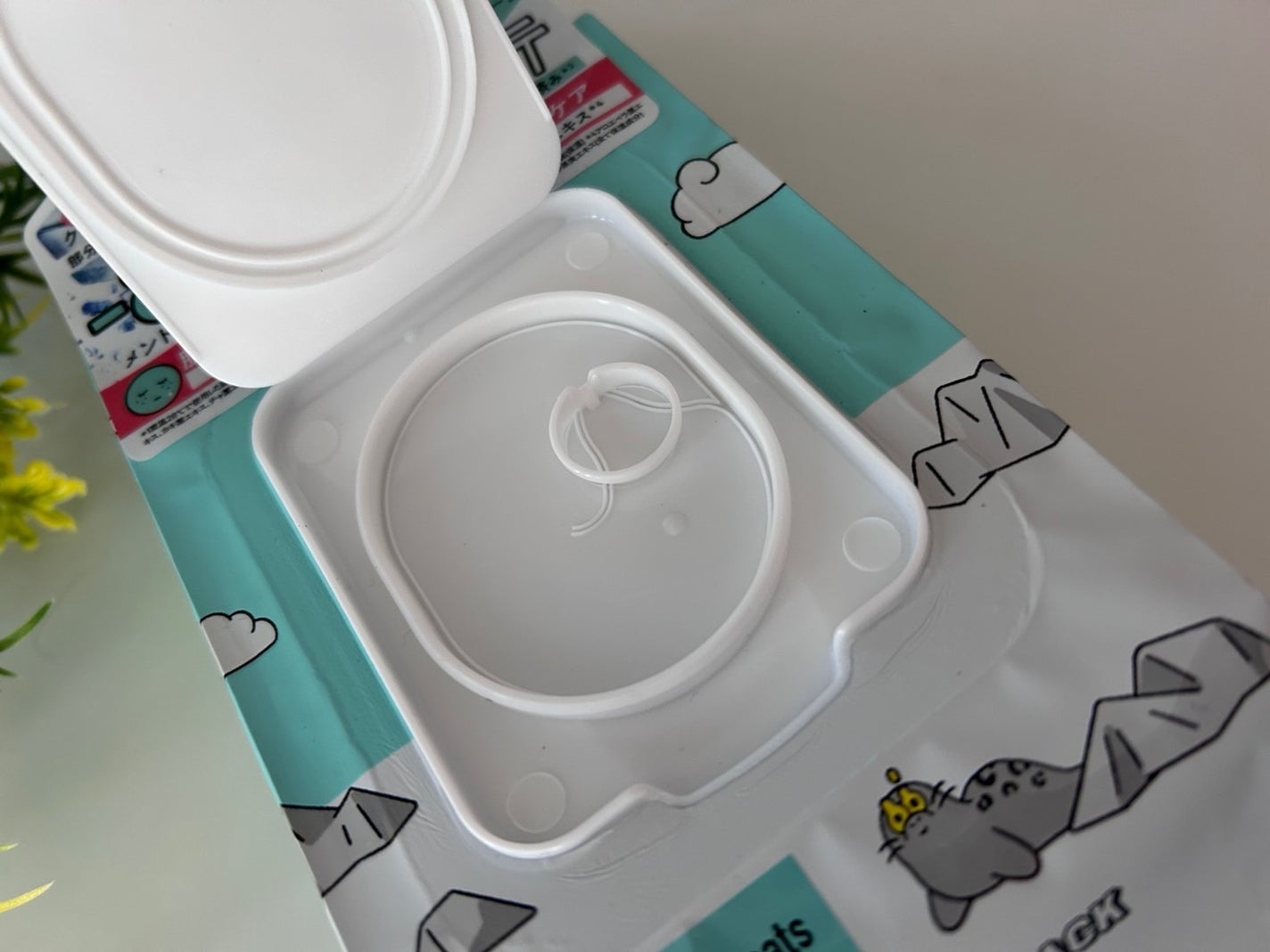 sarichan1219 on LIPS 「3月から順次発売されるICYZAP部分用クーリングスクエアパッ..」(2枚目)