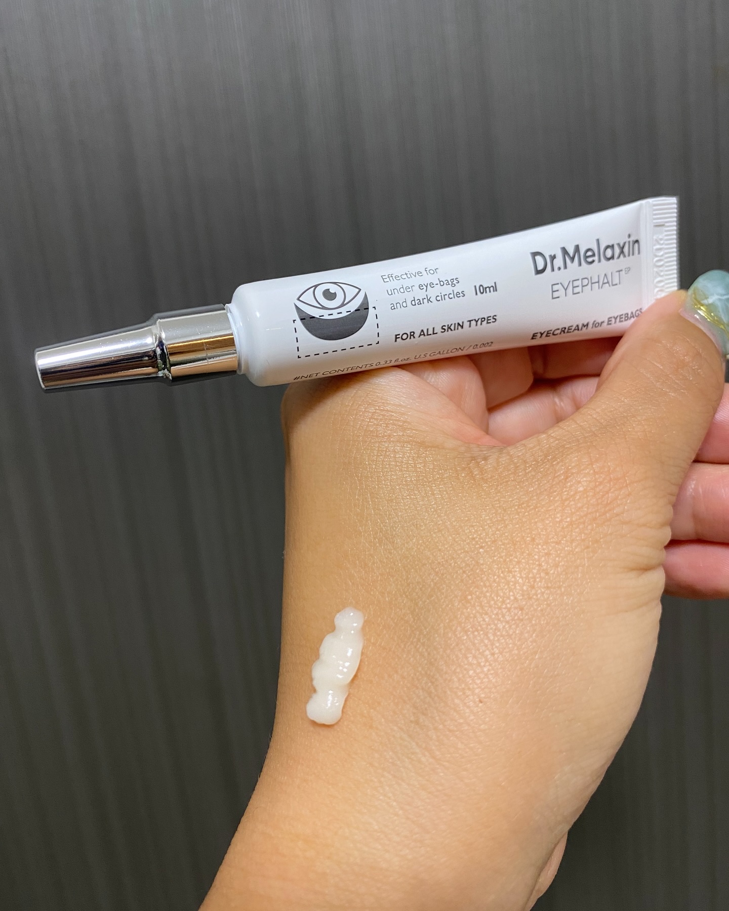 アイファルトアイバッククリーム/Dr.Melaxin/アイケア・アイクリームを使ったクチコミ（2枚目）