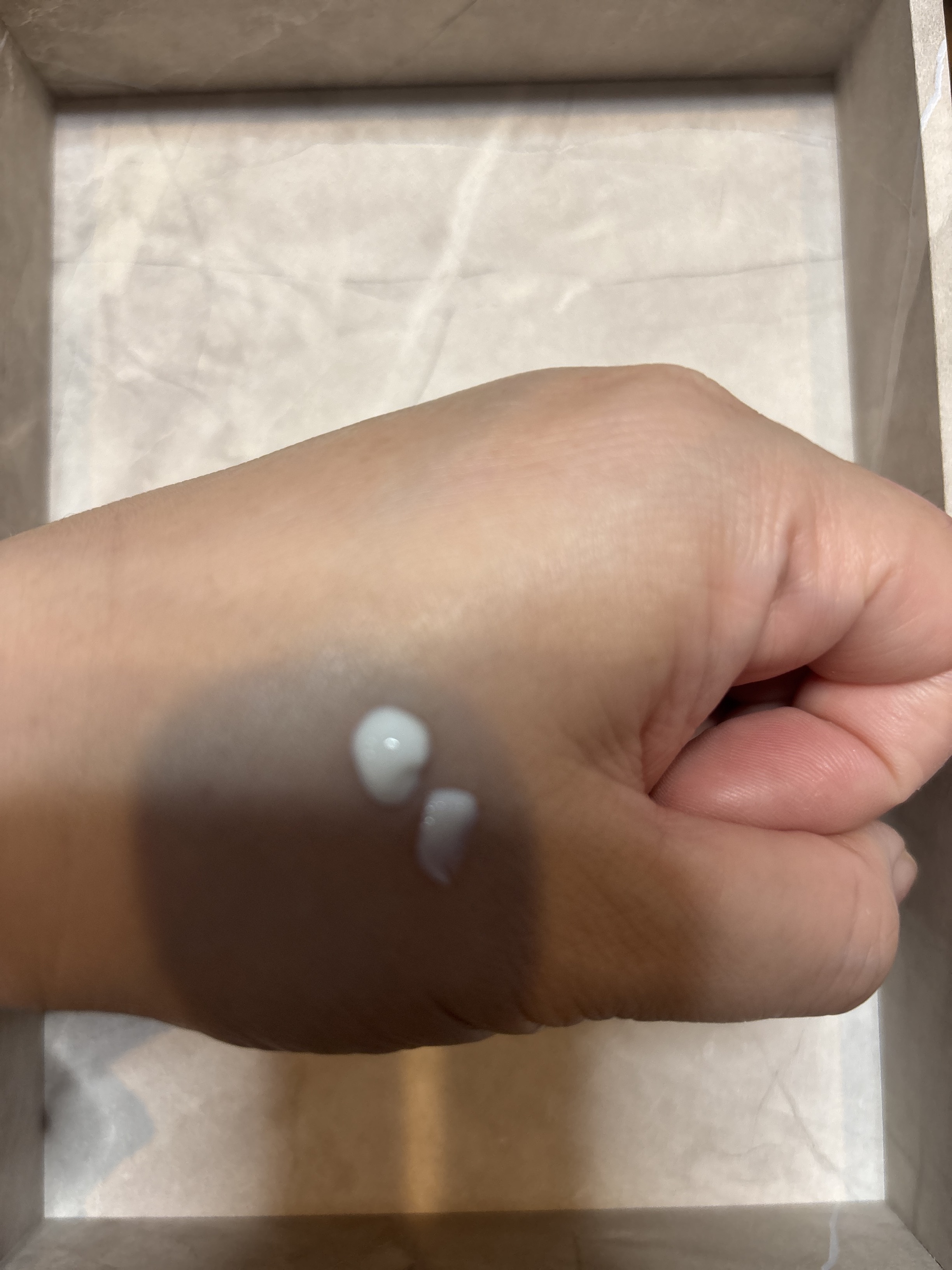 ヒアルーシカ ウォーターフィット サンセラム/SKIN1004/日焼け止めローションを使ったクチコミ（3枚目）