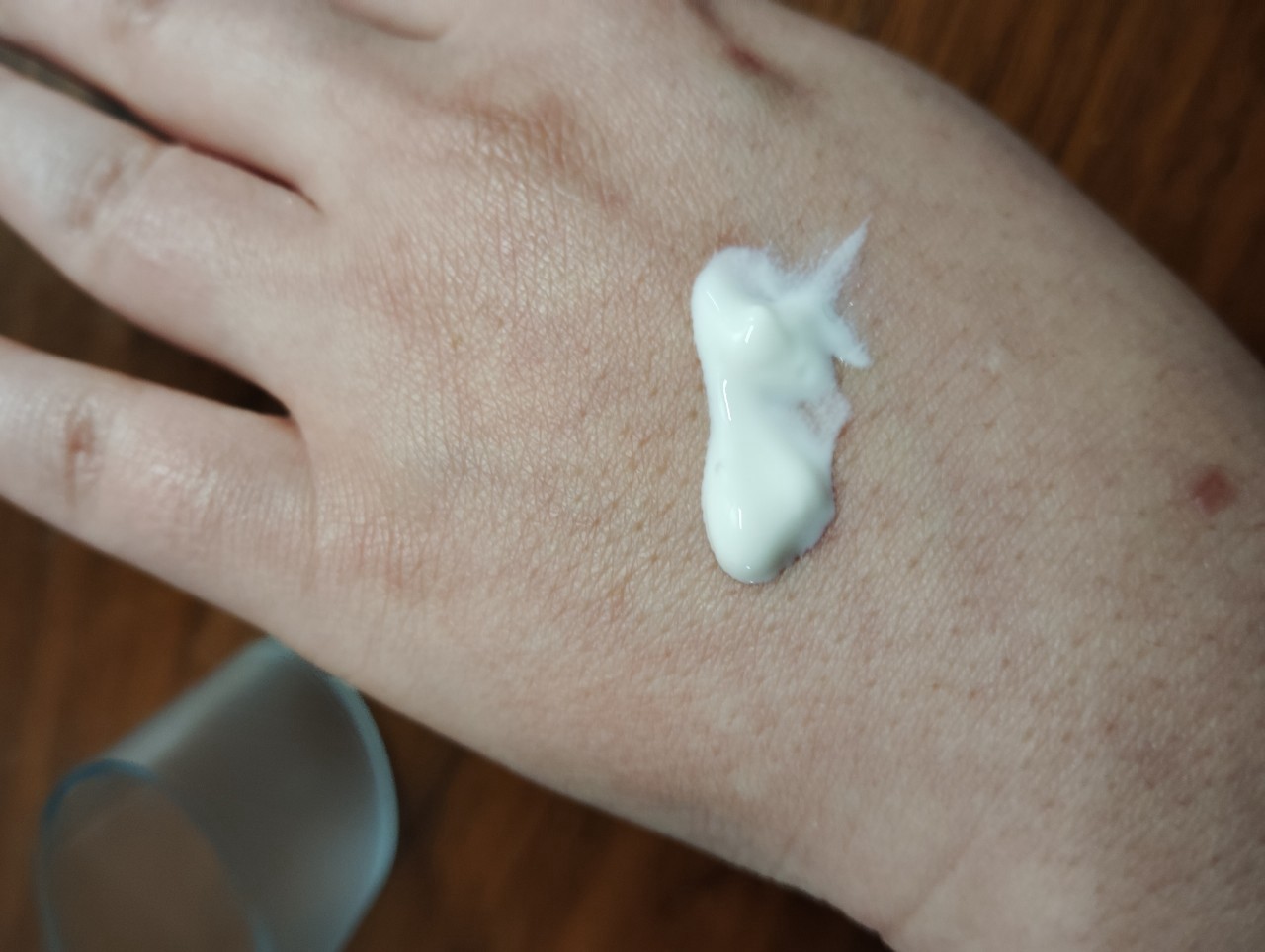 ヒアルーシカ ウォーターフィット サンセラム/SKIN1004/日焼け止めローションを使ったクチコミ（2枚目）