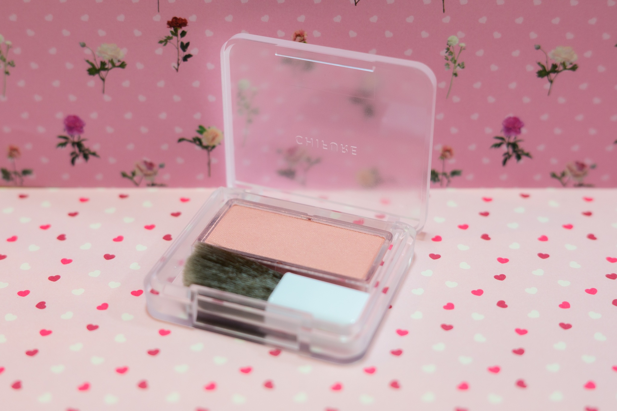 パウダー チーク　ニュアンスカラー 100 ピンク系パール/ちふれ/パウダーチークを使ったクチコミ（1枚目）