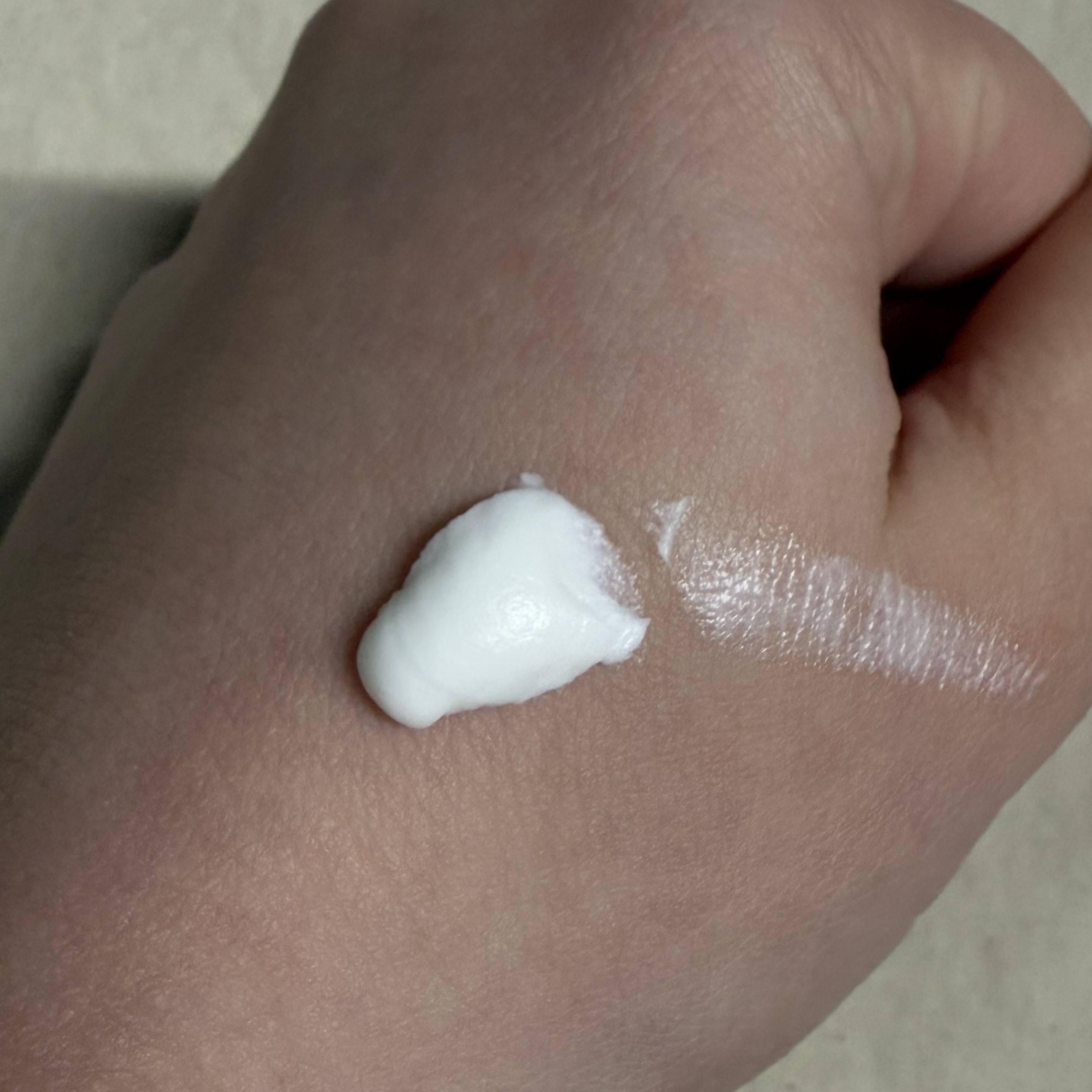 まゆごもり　はんどくりーむR/よーじや/ハンドクリームを使ったクチコミ（2枚目）