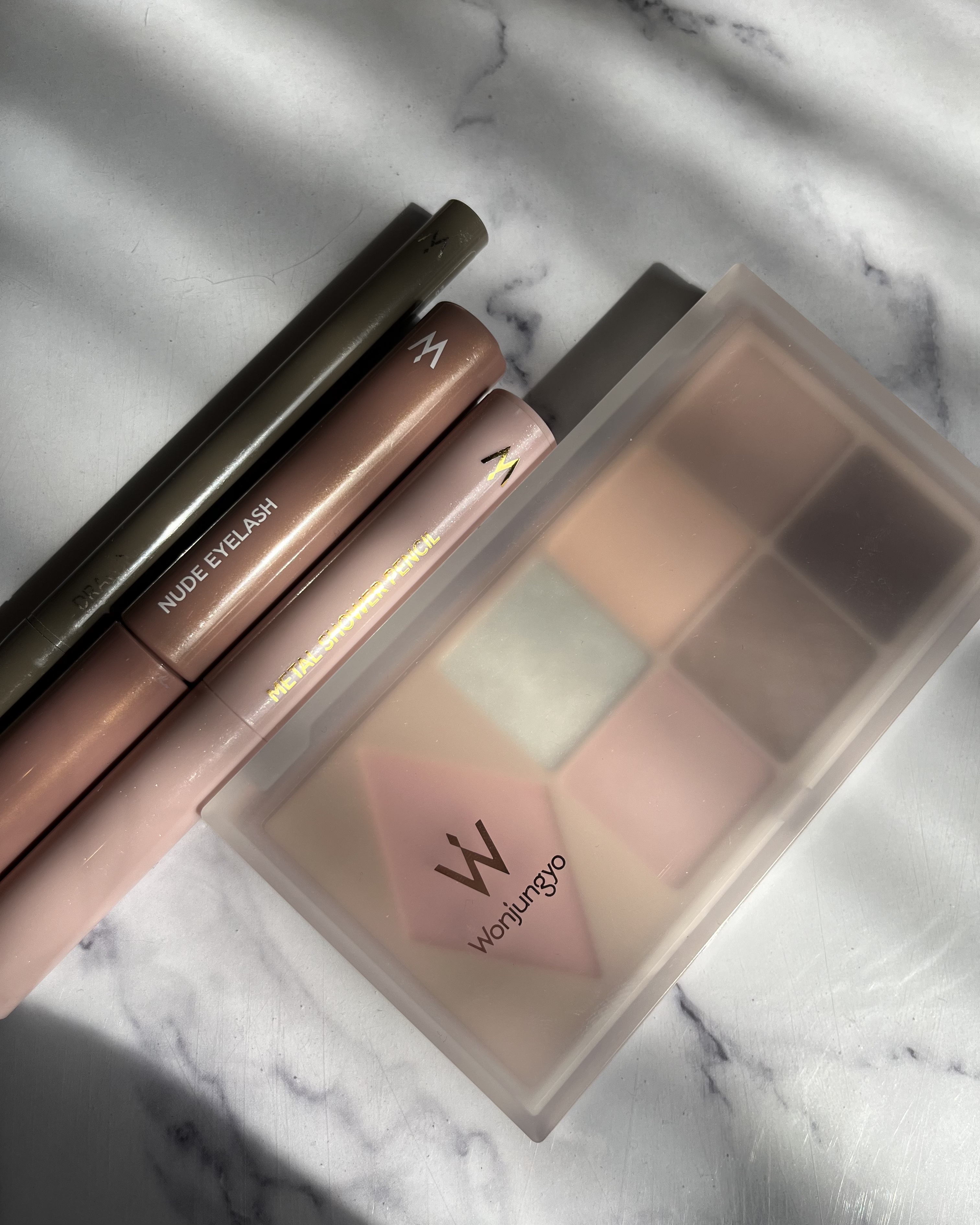 ウォンジョンヨ ドローイングライナー/Wonjungyo/リキッドアイライナーを使ったクチコミ（2枚目）