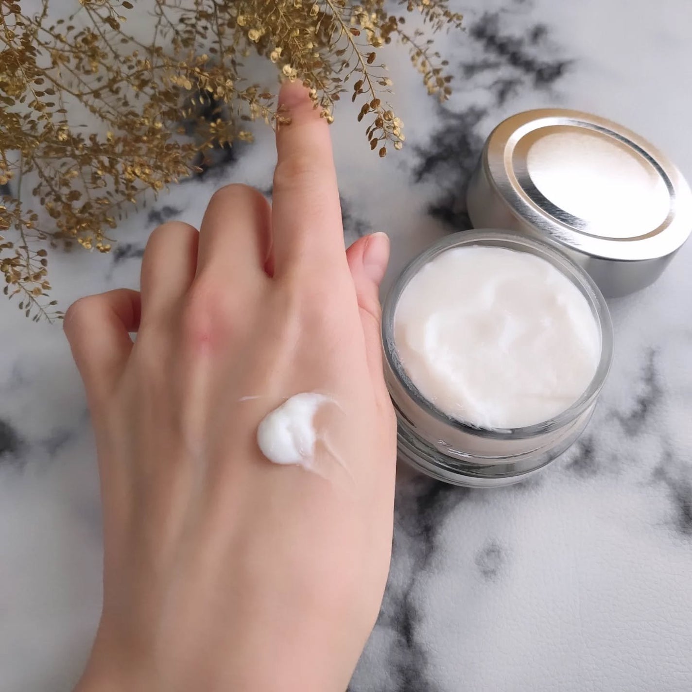 FIVE THIRTY Night-care cream/530/フェイスクリームを使ったクチコミ(4枚目)