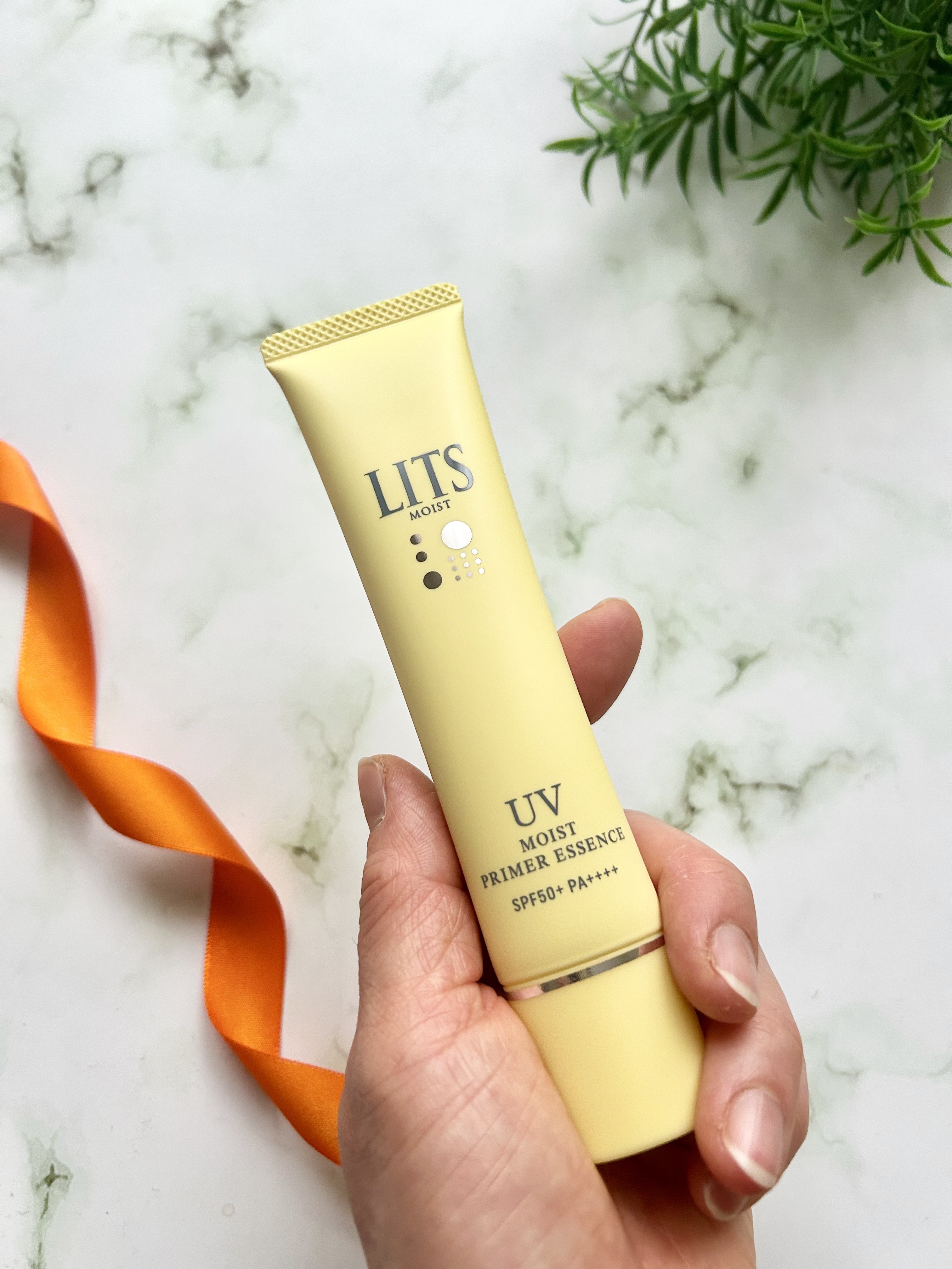 モイストC UVプライマー エッセンス/リッツ/化粧下地を使ったクチコミ（2枚目）