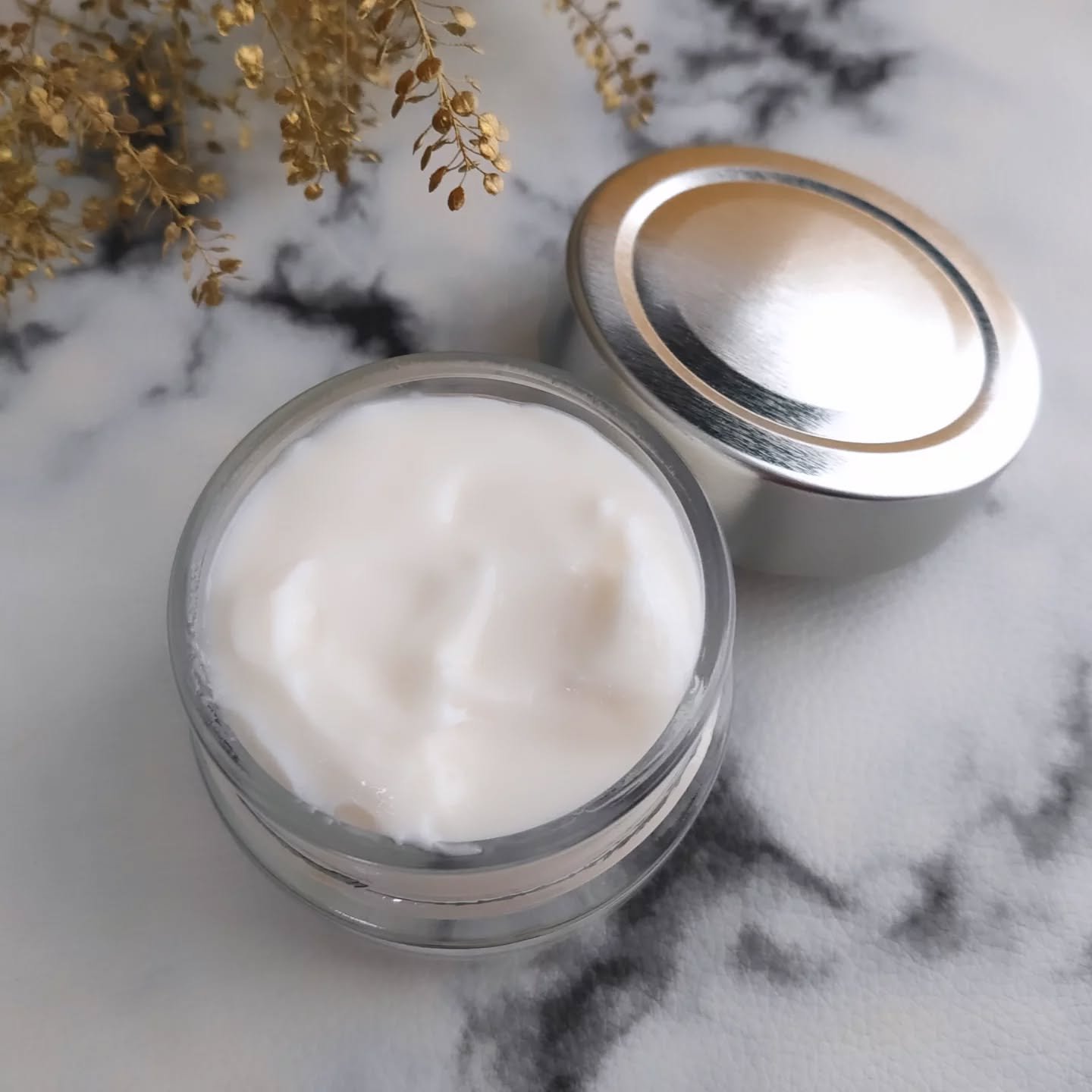 FIVE THIRTY Night-care cream/530/フェイスクリームを使ったクチコミ（3枚目）