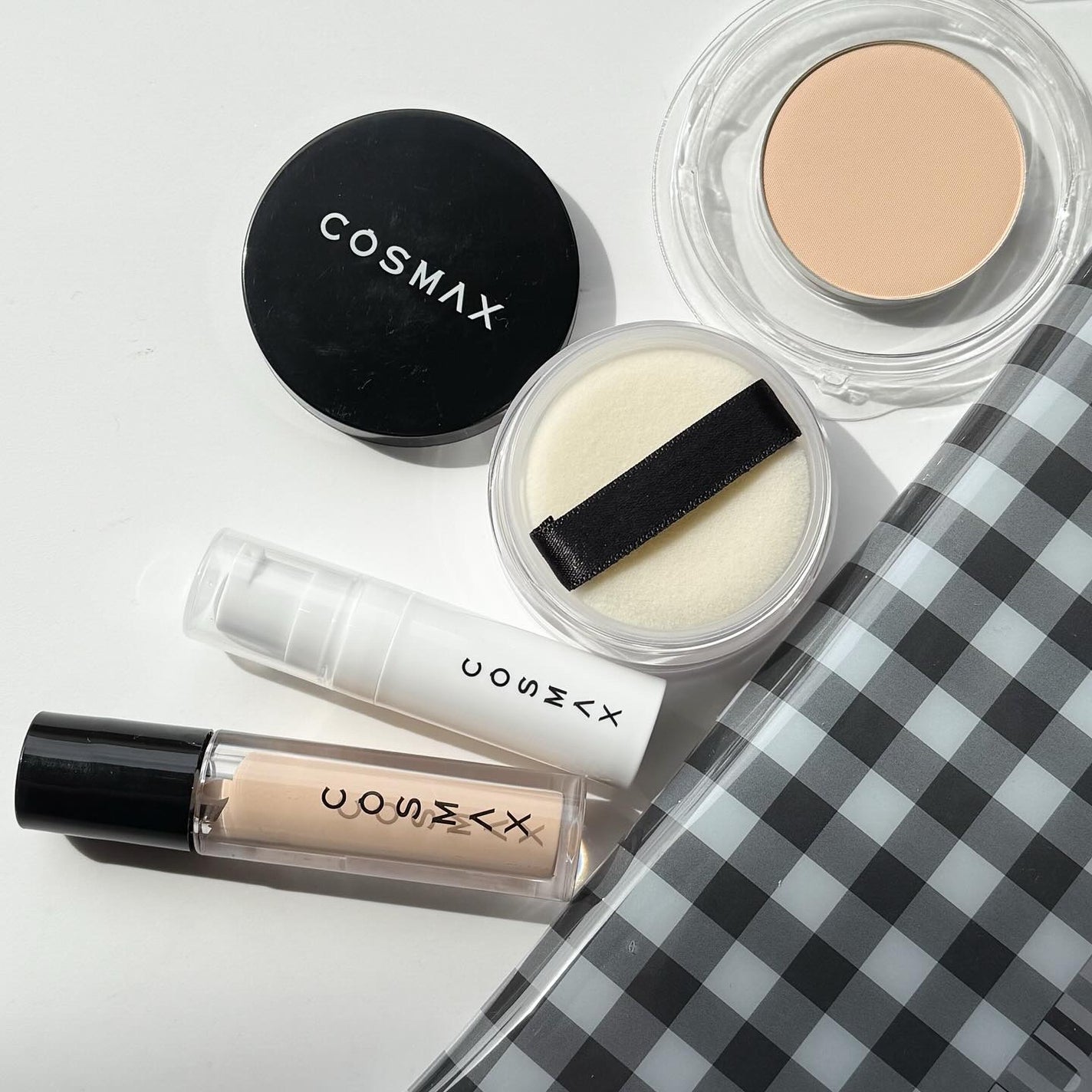 Y on LIPS 「..ロムアンドから30代以上をターゲットにした先輩ラインの「グ..」(1枚目)