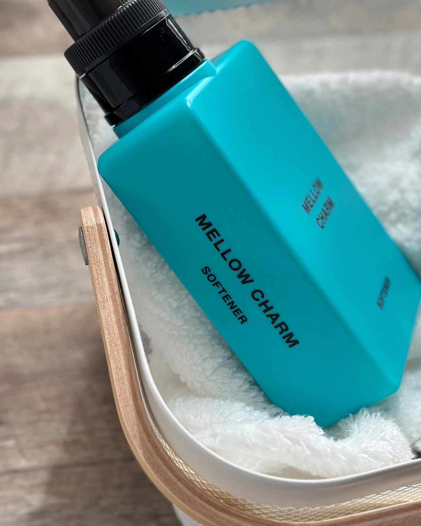 メロウチャーム 柔軟剤 エレガントブルーローズの香り/MELLOW CHARM/柔軟剤を使ったクチコミ(2枚目)