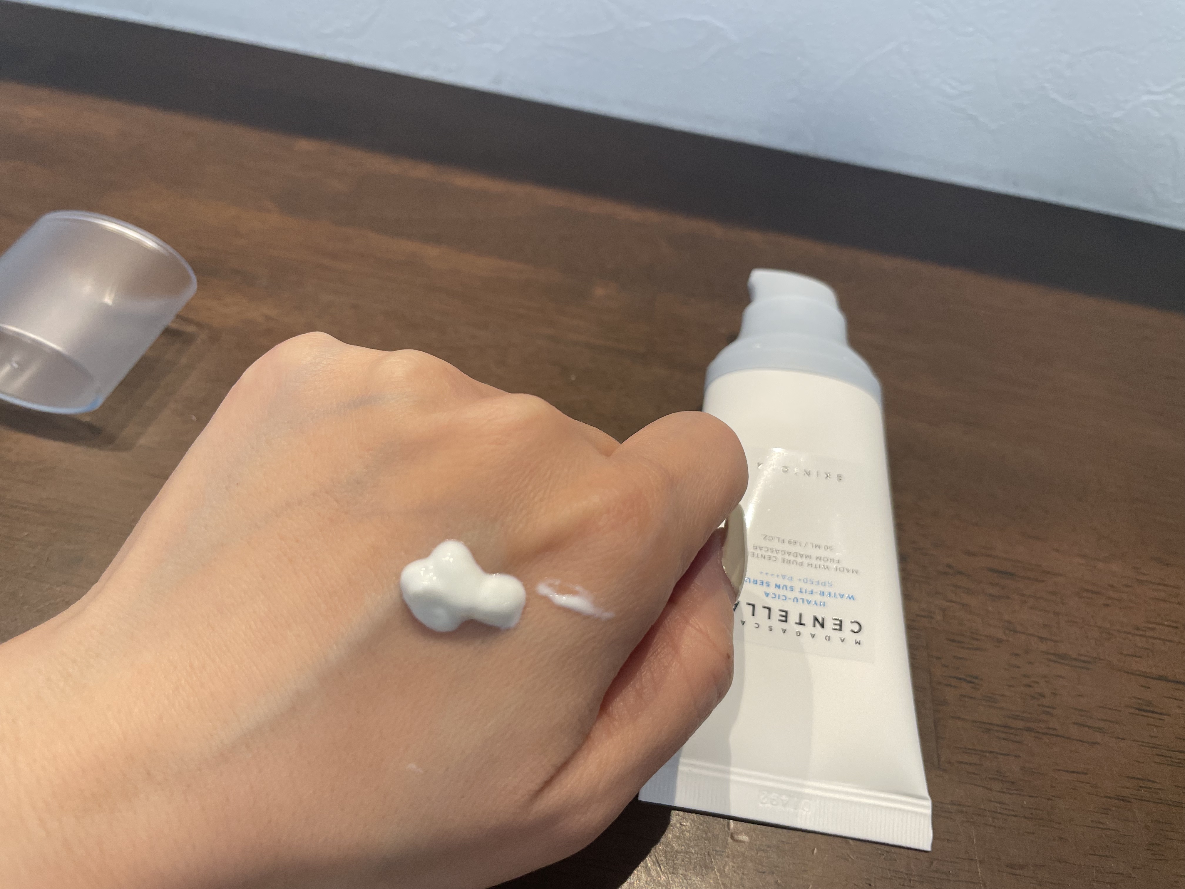 ヒアルーシカ ウォーターフィット サンセラム/SKIN1004/日焼け止めローションを使ったクチコミ（3枚目）