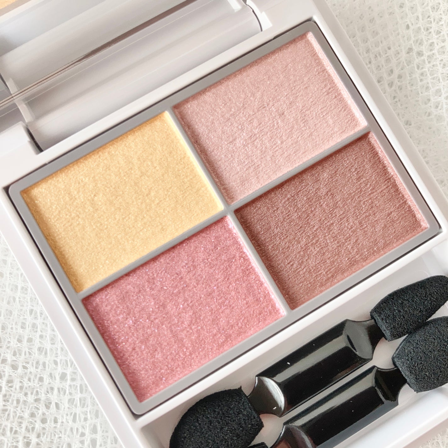 フォートーンズスタイリングアイズ/オルビス/パウダーアイブロウを使ったクチコミ(1枚目)