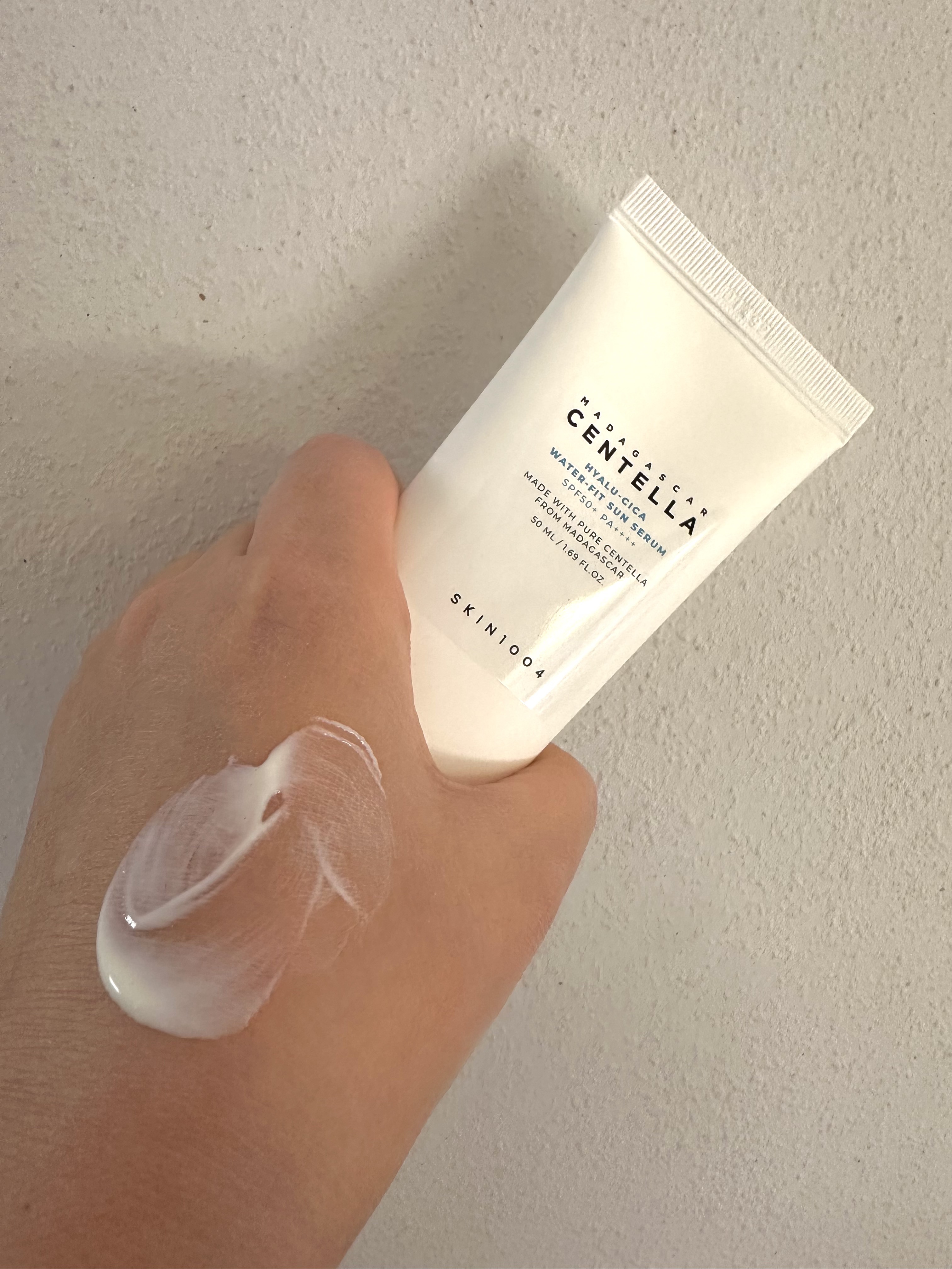 ヒアルーシカ ウォーターフィット サンセラム/SKIN1004/日焼け止めローションを使ったクチコミ（3枚目）