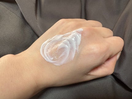 ヒアルーシカ ウォーターフィット サンセラム/SKIN1004/日焼け止めローションを使ったクチコミ(6枚目)