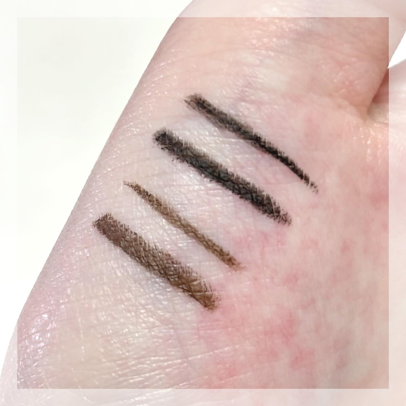 ラブ・ライナー クリームフィットペンシルR 極細楕円芯<アイライナー>/ラブ・ライナー/ペンシルアイライナーを使ったクチコミ(4枚目)