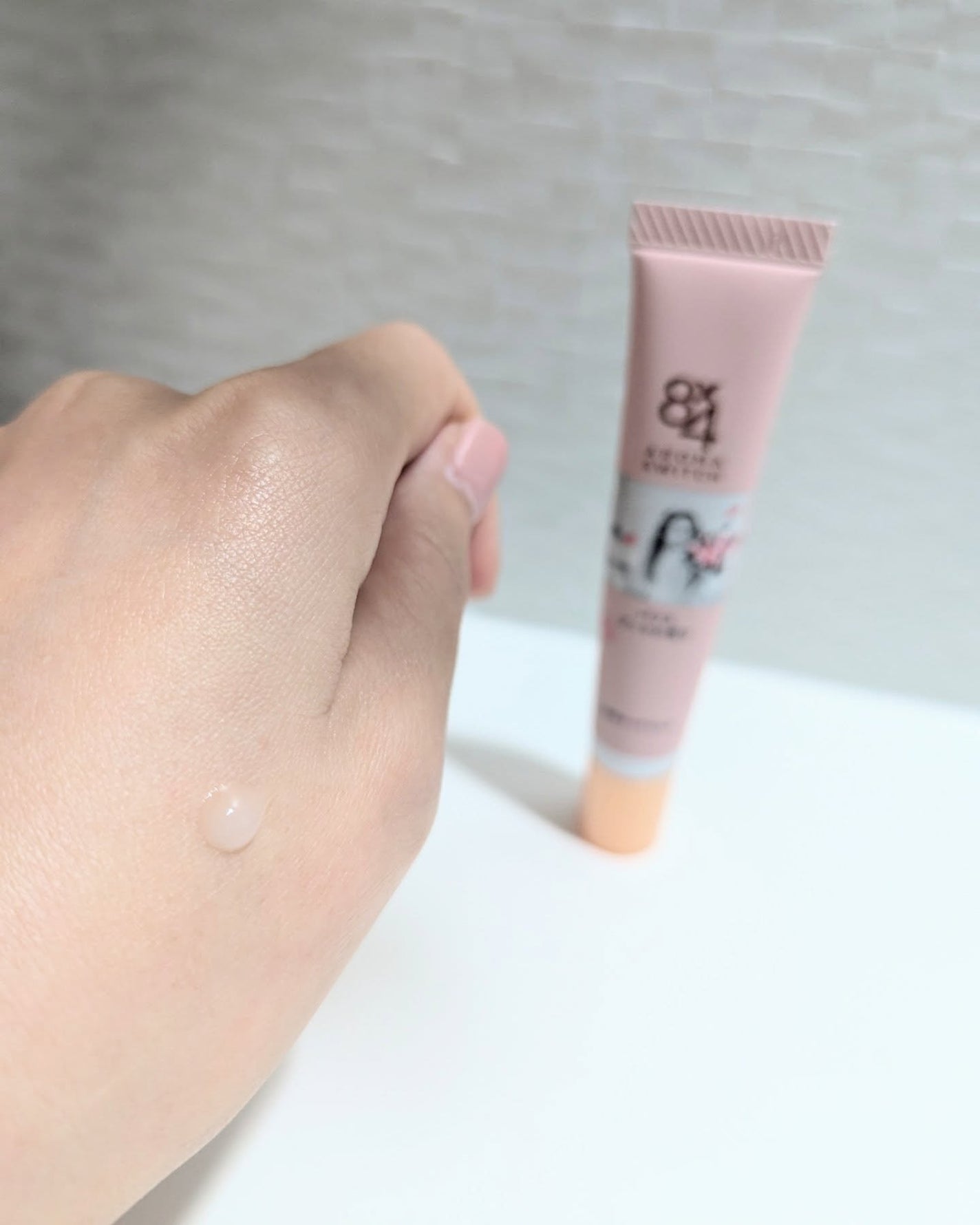 8x4 アロマスイッチ 涼感ネックジェル パリスブーケの香り/8x4/デオドラント・制汗剤を使ったクチコミ(3枚目)