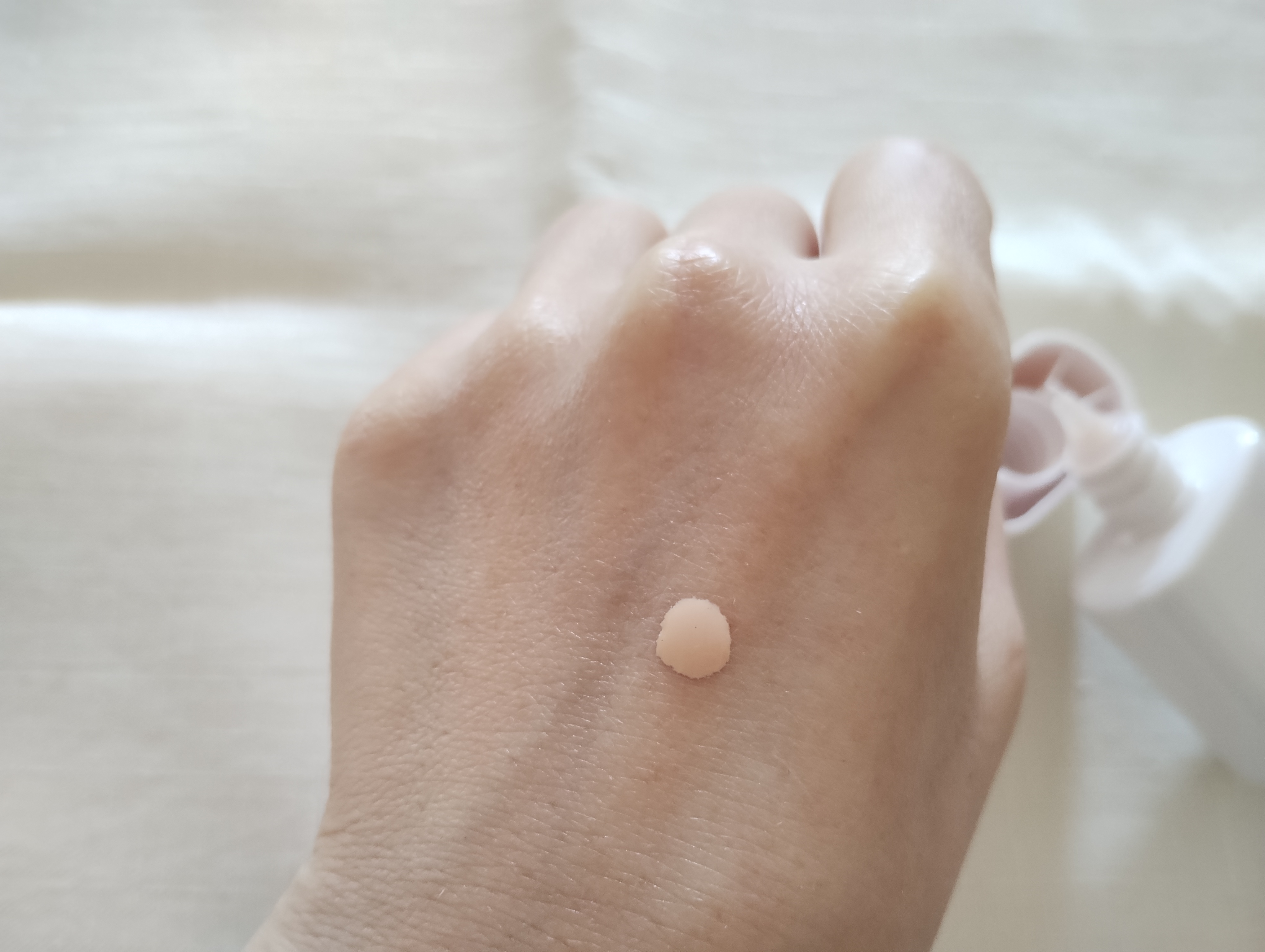 リュクス　スムースビューティーベース/media/化粧下地を使ったクチコミ（3枚目）