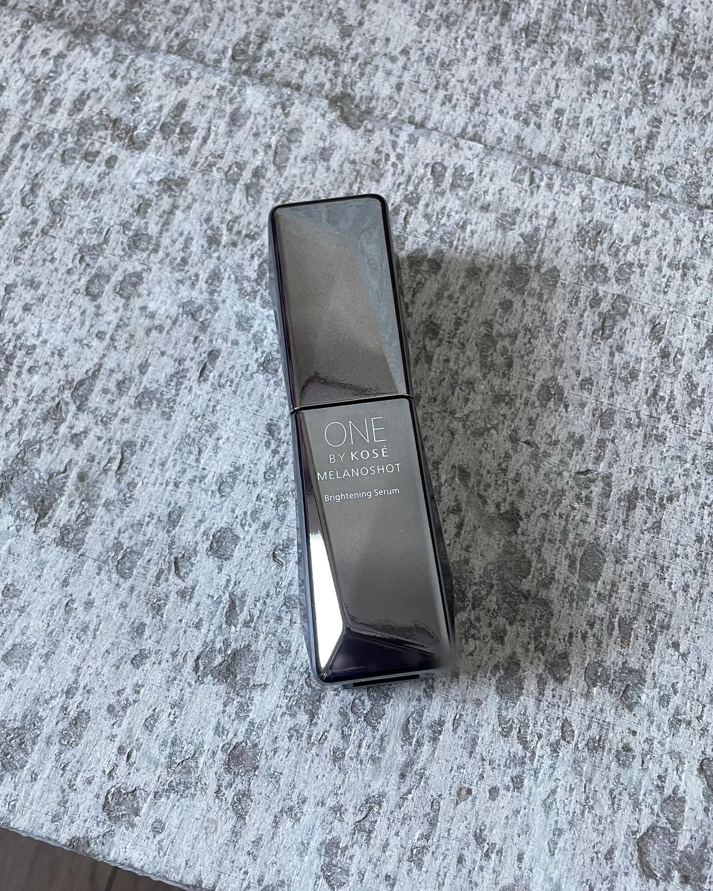 ワンバイコーセーさまからいただきました

ONE BY KOSÉ　
メラノショット W【医薬部外品】

シミの核心メラノサイトに直に効き、
増え続ける未来のシミまで防ぐ特徴がある
天然由来のコウジ酸美白*美容液です。

何度かリピ買いした大