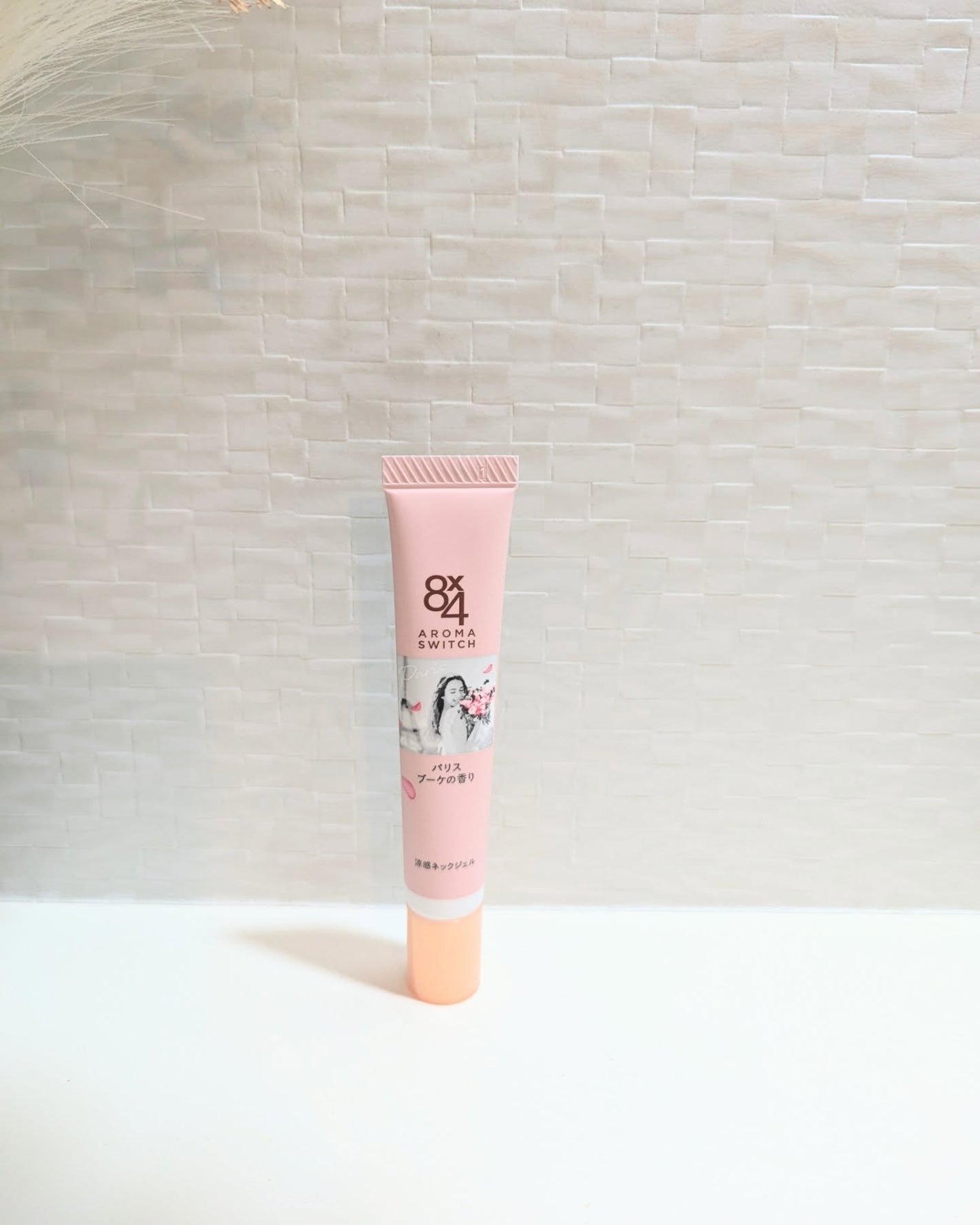 8x4 アロマスイッチ 涼感ネックジェル パリスブーケの香り/8x4/デオドラント・制汗剤を使ったクチコミ(1枚目)