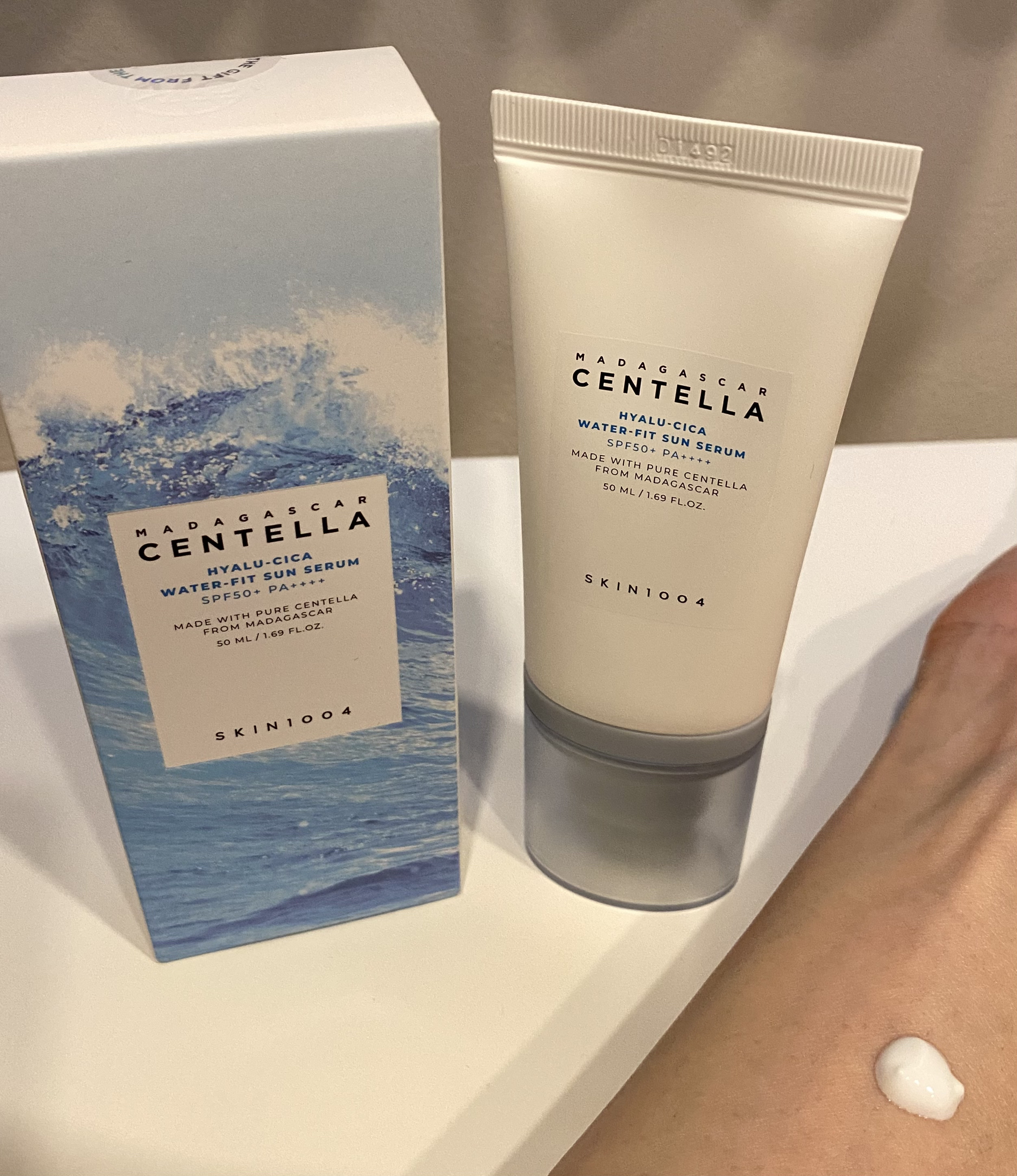 ヒアルーシカ ウォーターフィット サンセラム/SKIN1004/日焼け止めローションを使ったクチコミ（3枚目）