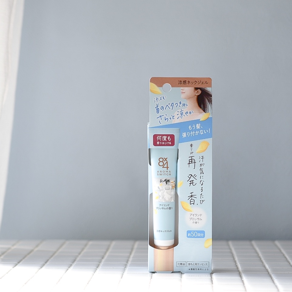 8x4 アロマスイッチ 涼感ネックジェル アイランドブロッサムの香り/８ｘ４/デオドラント・制汗剤を使ったクチコミ（1枚目）