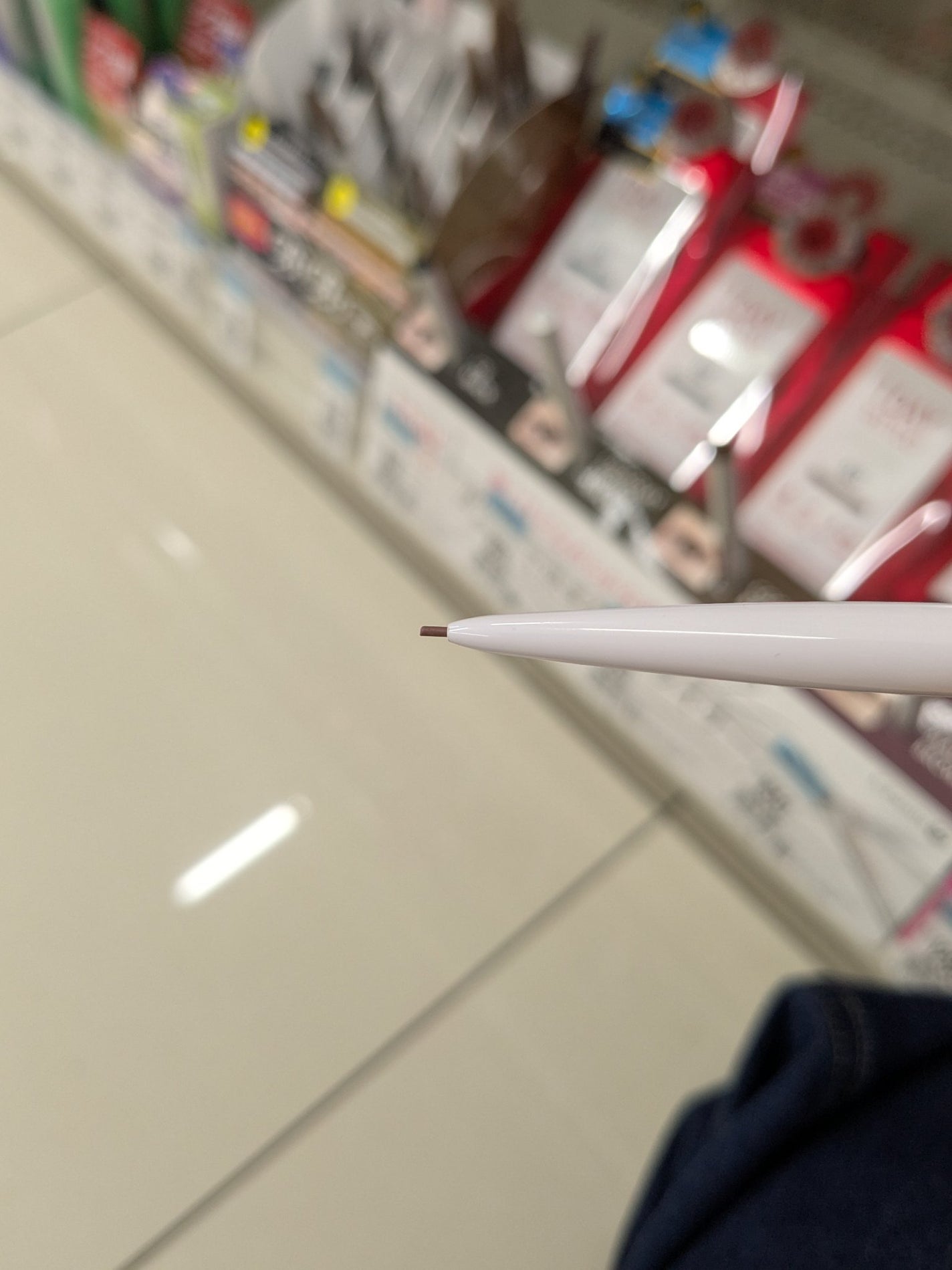 yoriko on LIPS 「ブロウラッシュEXウルトラスキニーペンシルブロウ0.9ミリとい..」(3枚目)