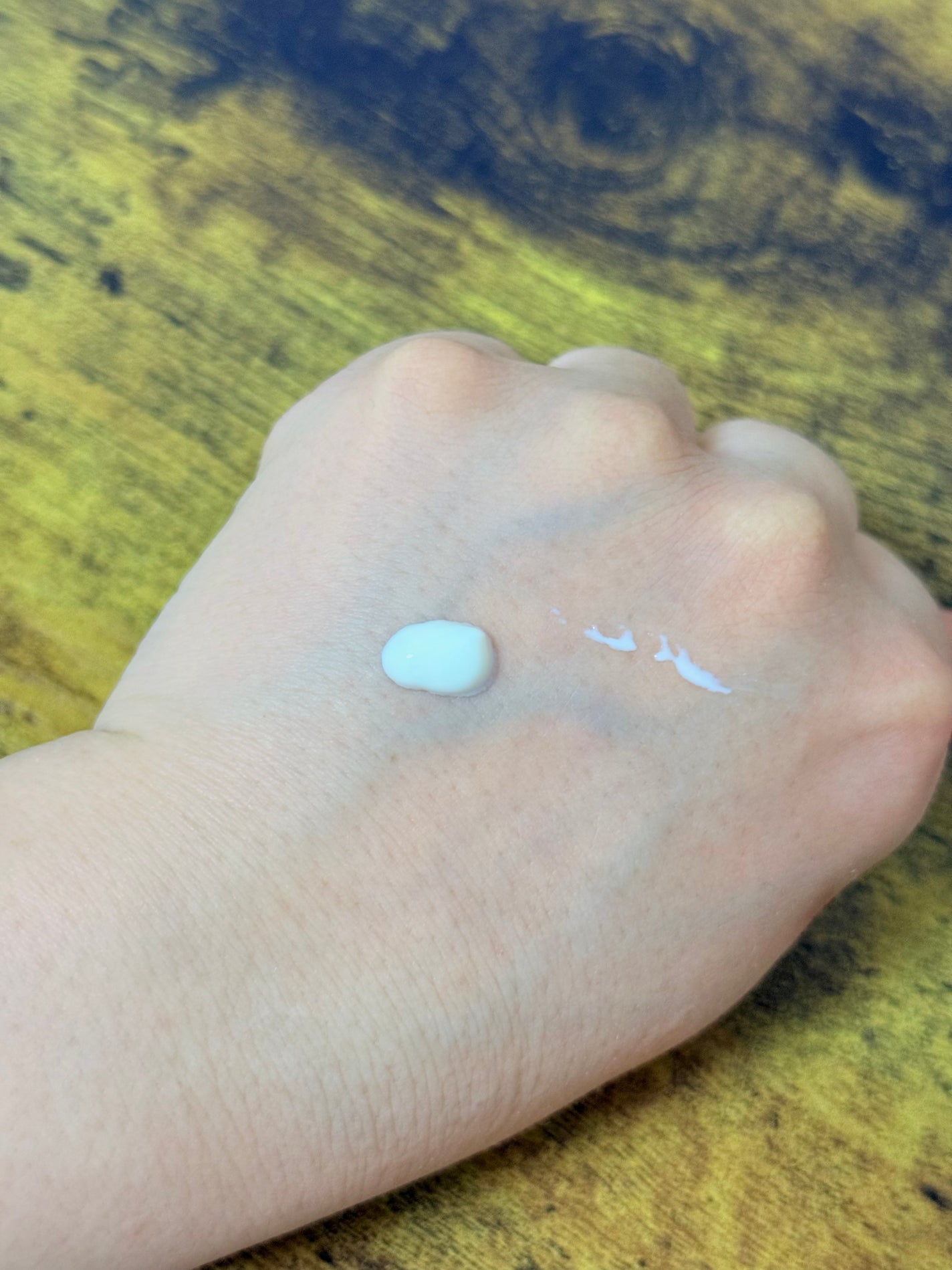 ヒアルーシカ ウォーターフィット サンセラム/SKIN1004/日焼け止めローションを使ったクチコミ(3枚目)