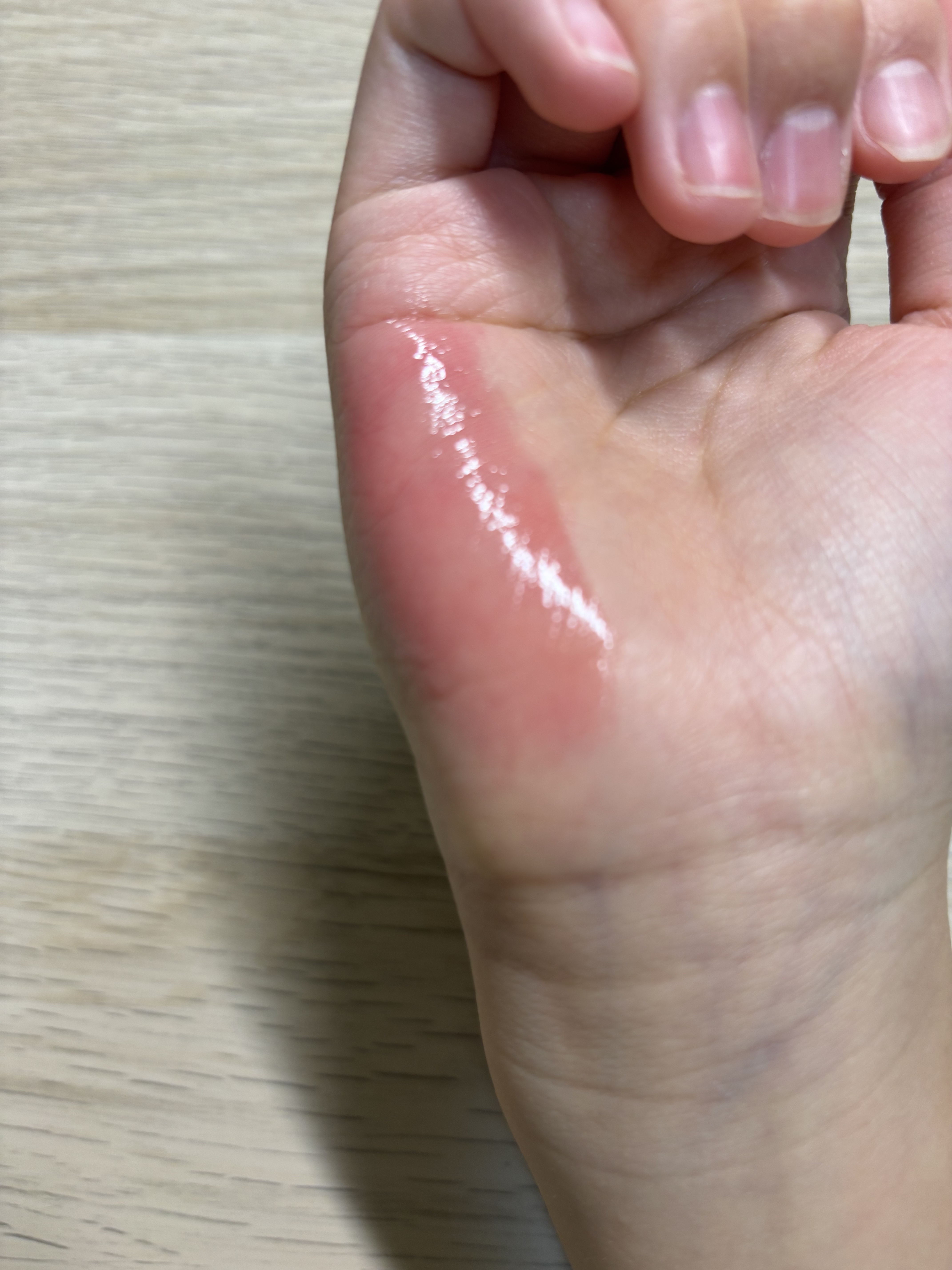 インク グラスティング リップ グロス/PERIPERA/リップグロスを使ったクチコミ（3枚目）