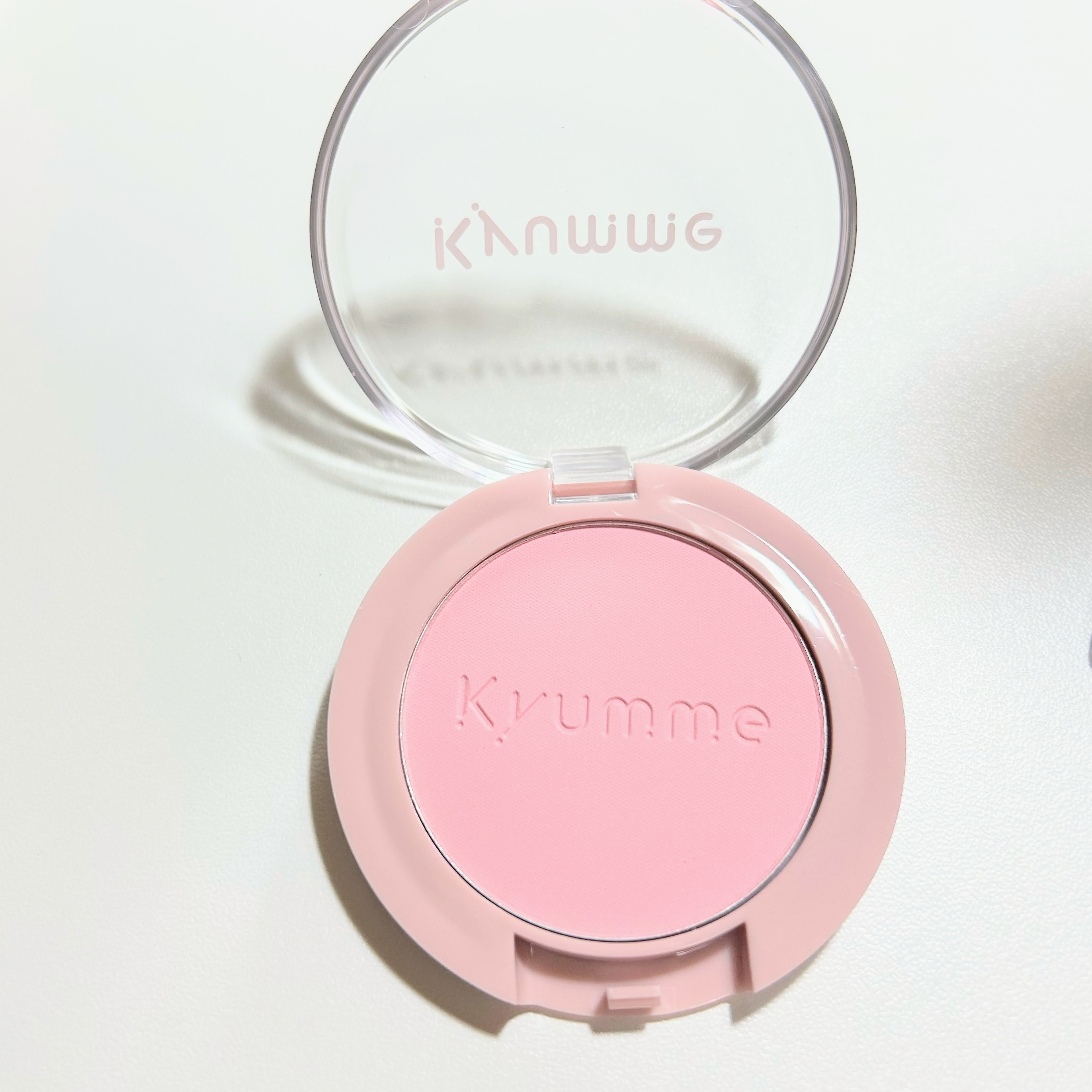 KM パウダーチーク/DAISO/パウダーチークを使ったクチコミ（3枚目）