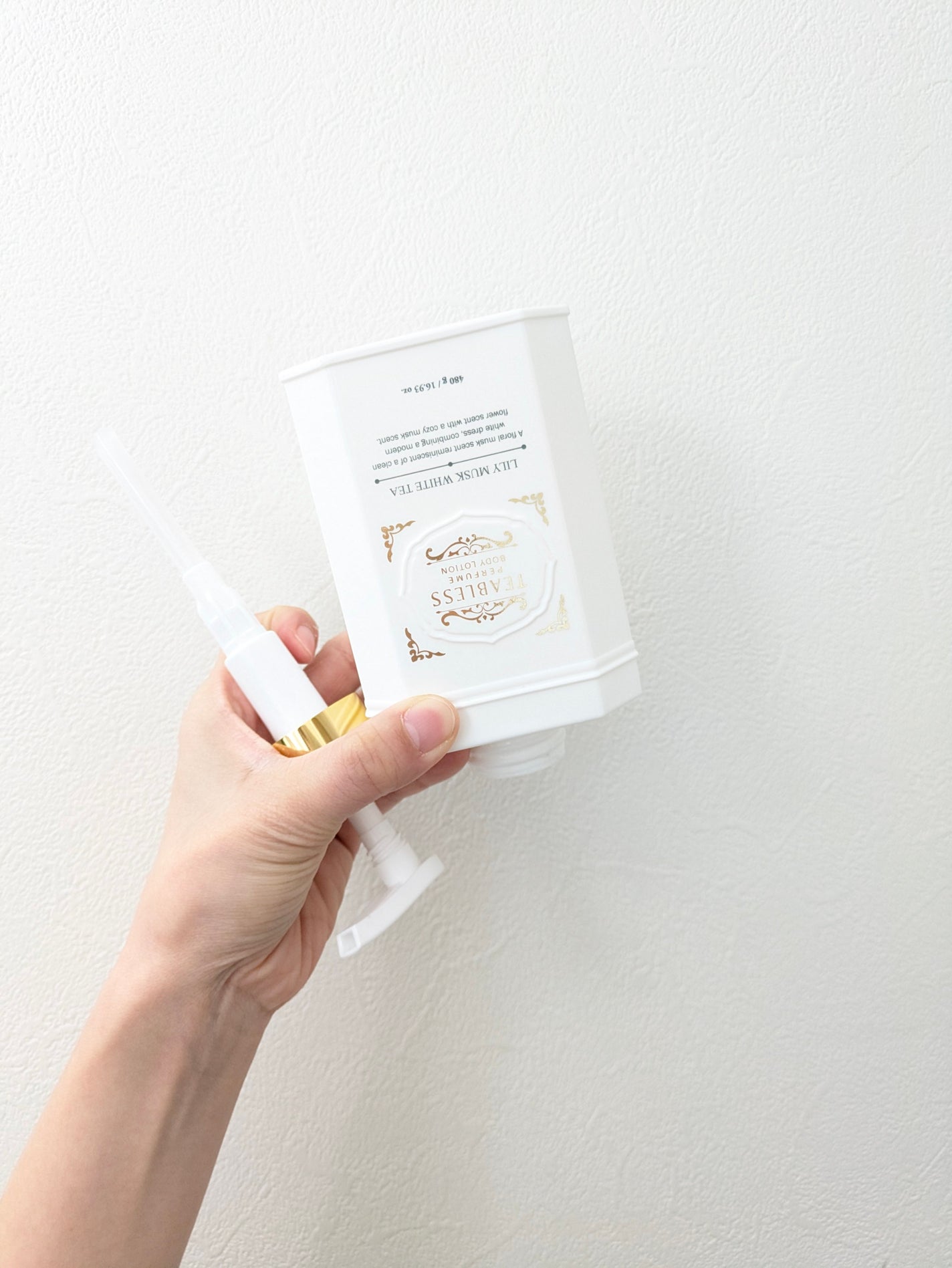 パフュームボディローション リリィムスクホワイトティー/TEABLESS/ボディローションを使ったクチコミ(1枚目)