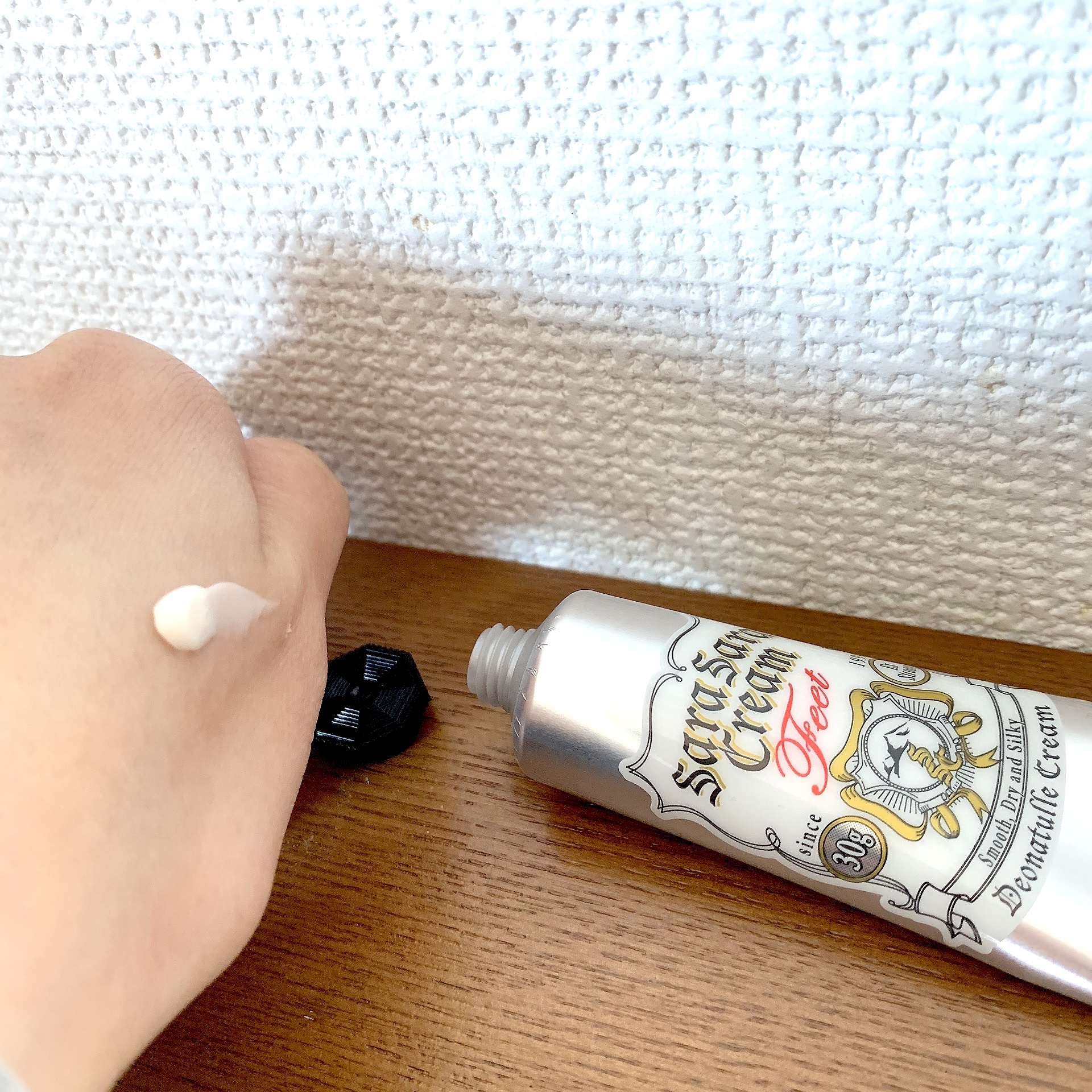 薬用足指さらさらクリーム/デオナチュレ/デオドラント・制汗剤を使ったクチコミ（2枚目）