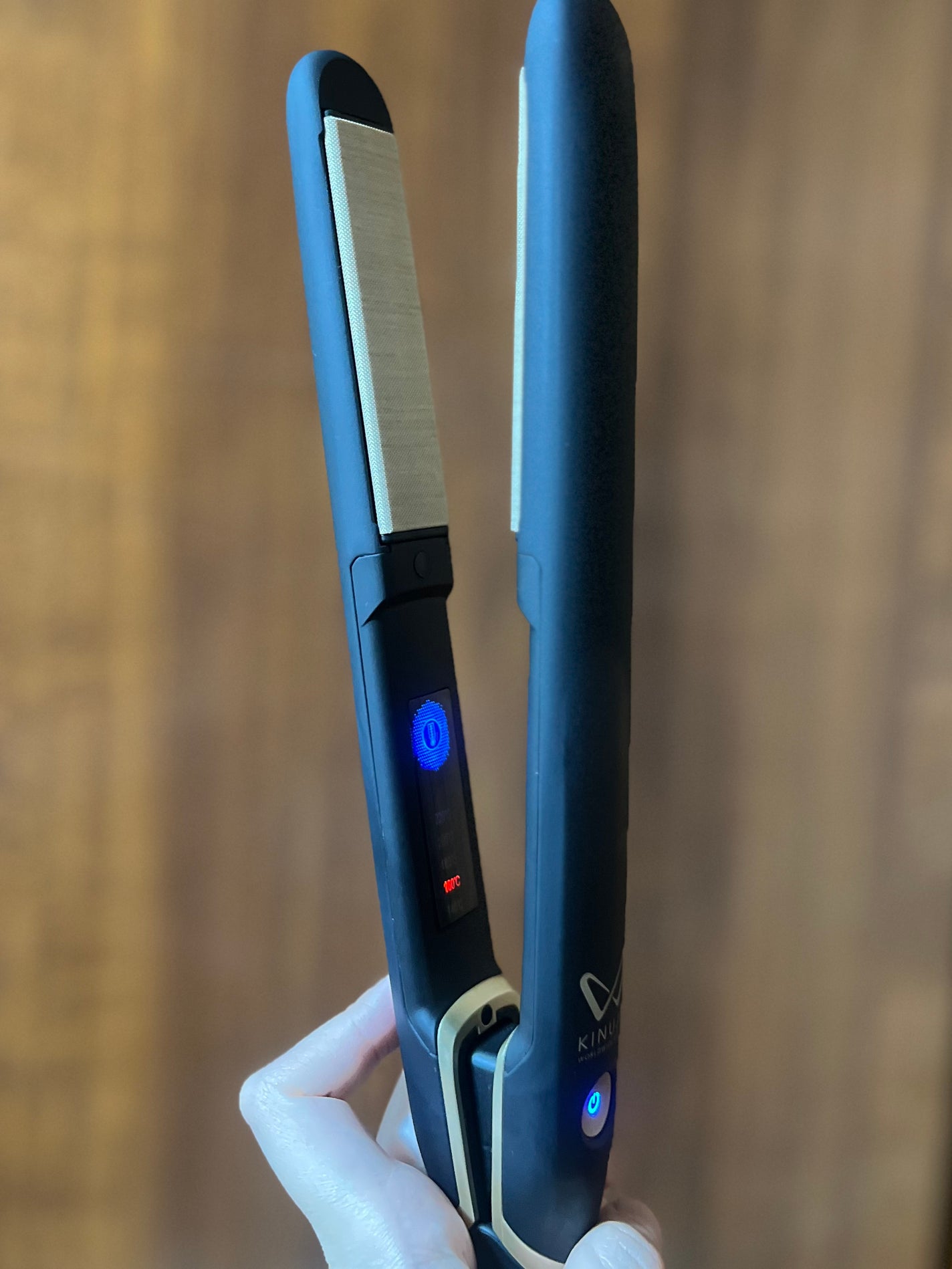 KINUJO W -Worldwide model-/KINUJO/ストレートアイロンを使ったクチコミ(1枚目)