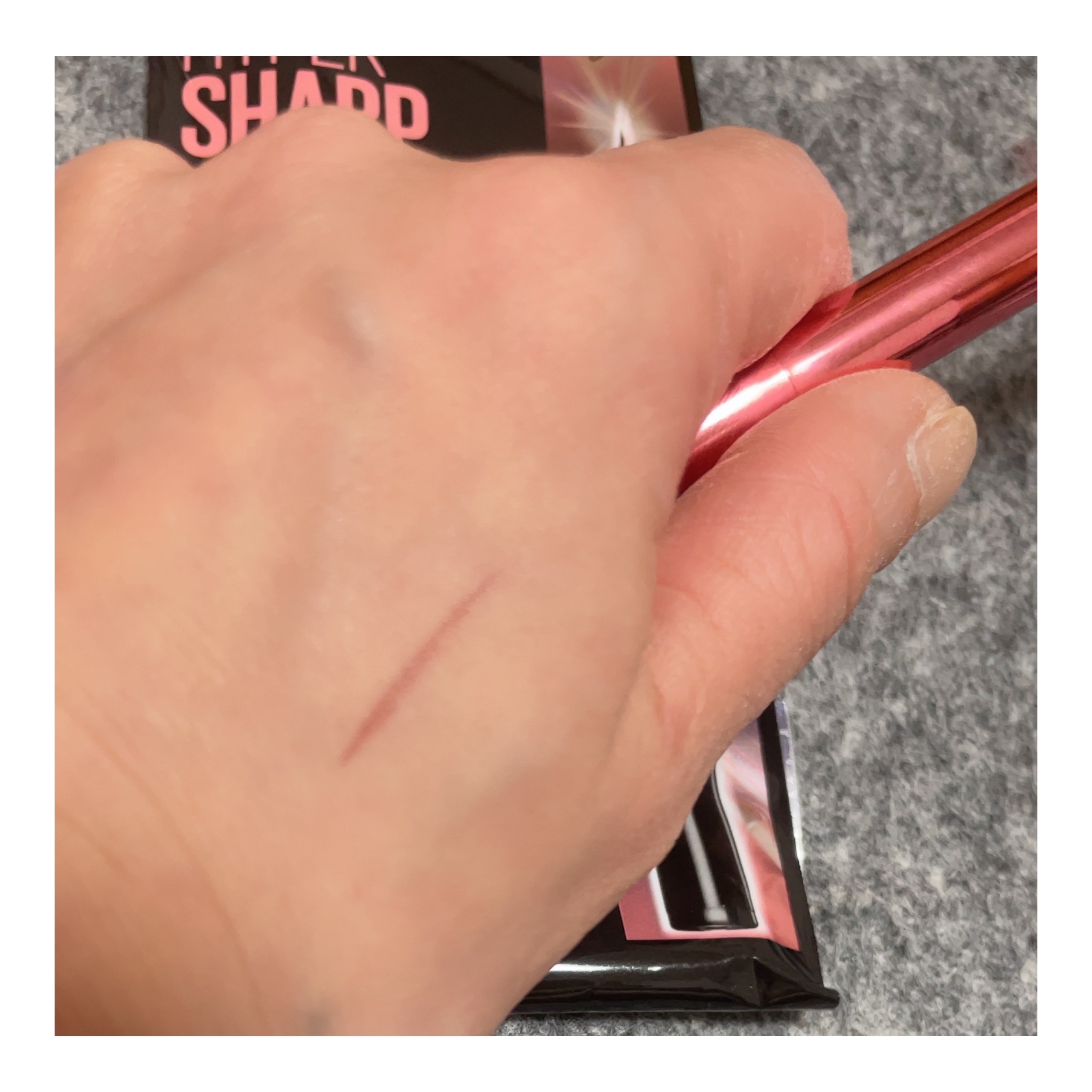 ハイパーシャープ ライナー R BR-3 ピーチブラウン/MAYBELLINE NEW YORK/リキッドアイライナーを使ったクチコミ（2枚目）