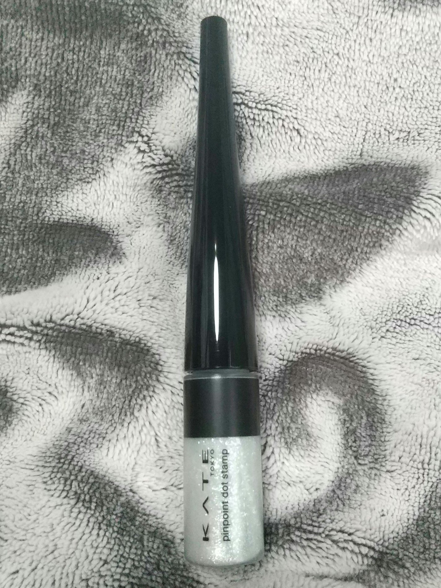 ケイト ピンポイントドットスタンプ/KATE/リキッドアイシャドウを使ったクチコミ(3枚目)