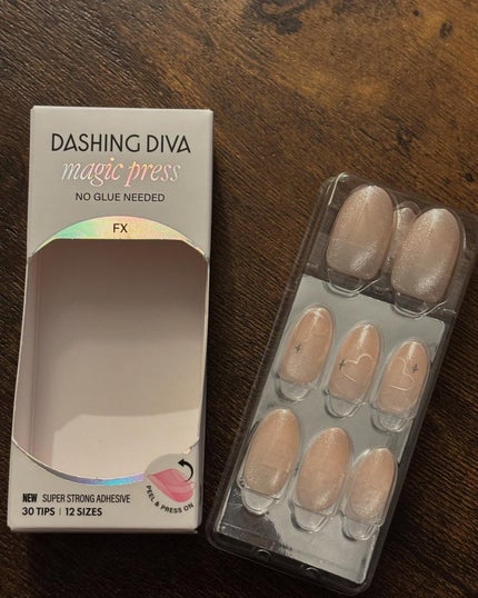 1秒ネイルマジックプレス/DASHINGDIVA MAGICPRESS/ネイルチップ・パーツを使ったクチコミ(4枚目)