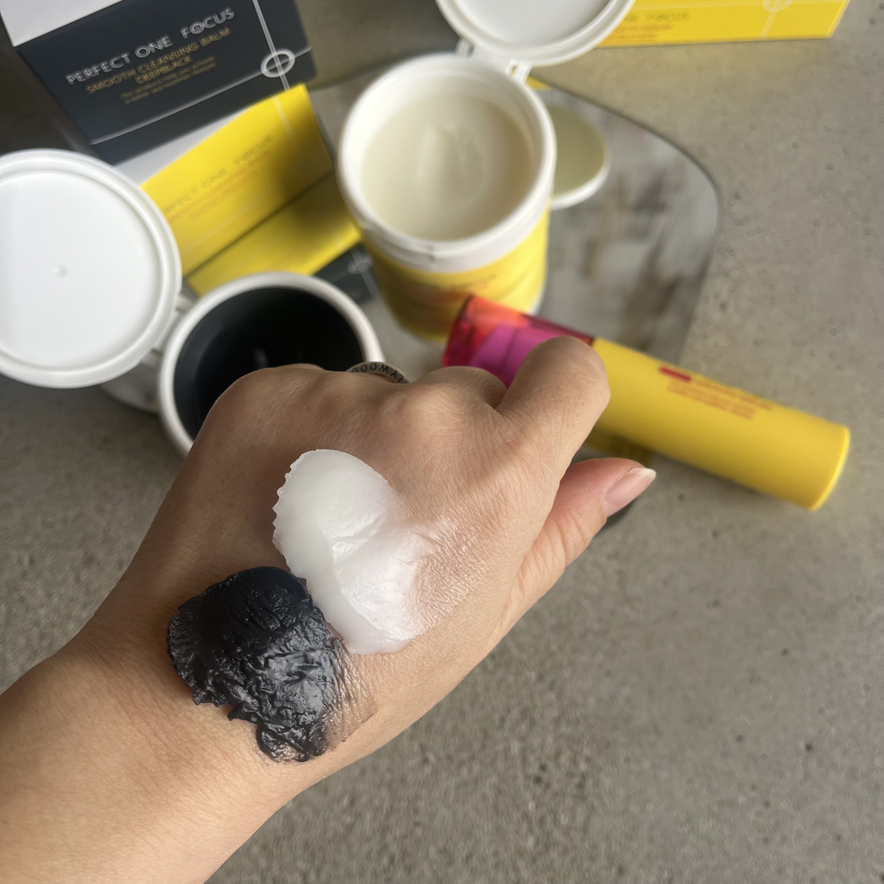 パーフェクトワンフォーカス VCレチ スムースセラム/PERFECT ONE  FOCUS/美容液を使ったクチコミ（3枚目）