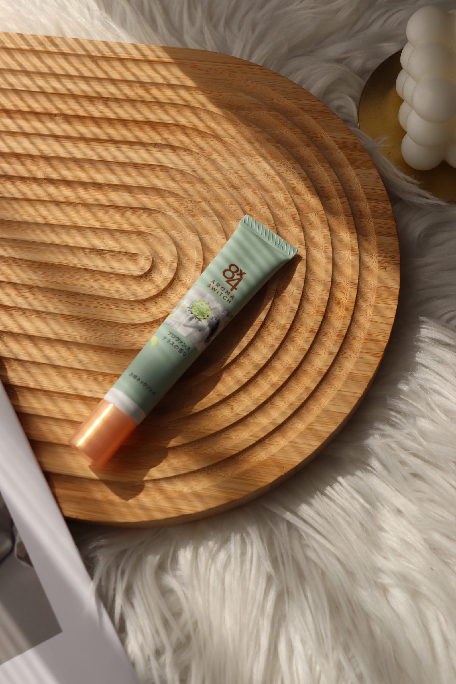 8x4 アロマスイッチ 涼感ネックジェル プロヴァンステラスの香り/８ｘ４/デオドラント・制汗剤を使ったクチコミ（1枚目）