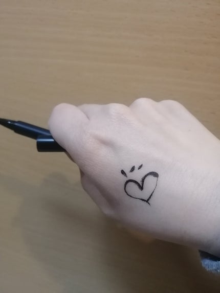 スキルレスライナー 01.パーフェクトブラック/LUMIURGLAS/リキッドアイライナーの画像