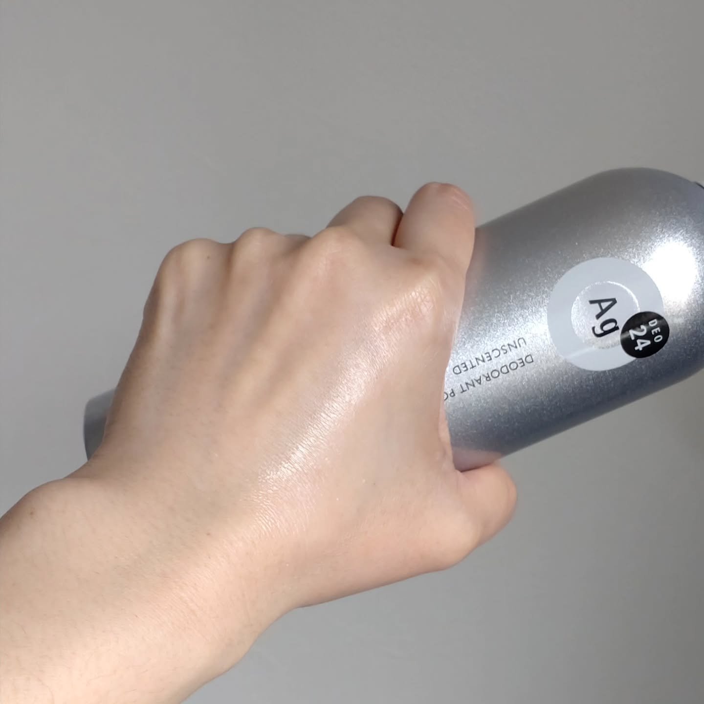 デオドラントスプレー（無香性）/エージーデオ24/デオドラント・制汗剤を使ったクチコミ（3枚目）