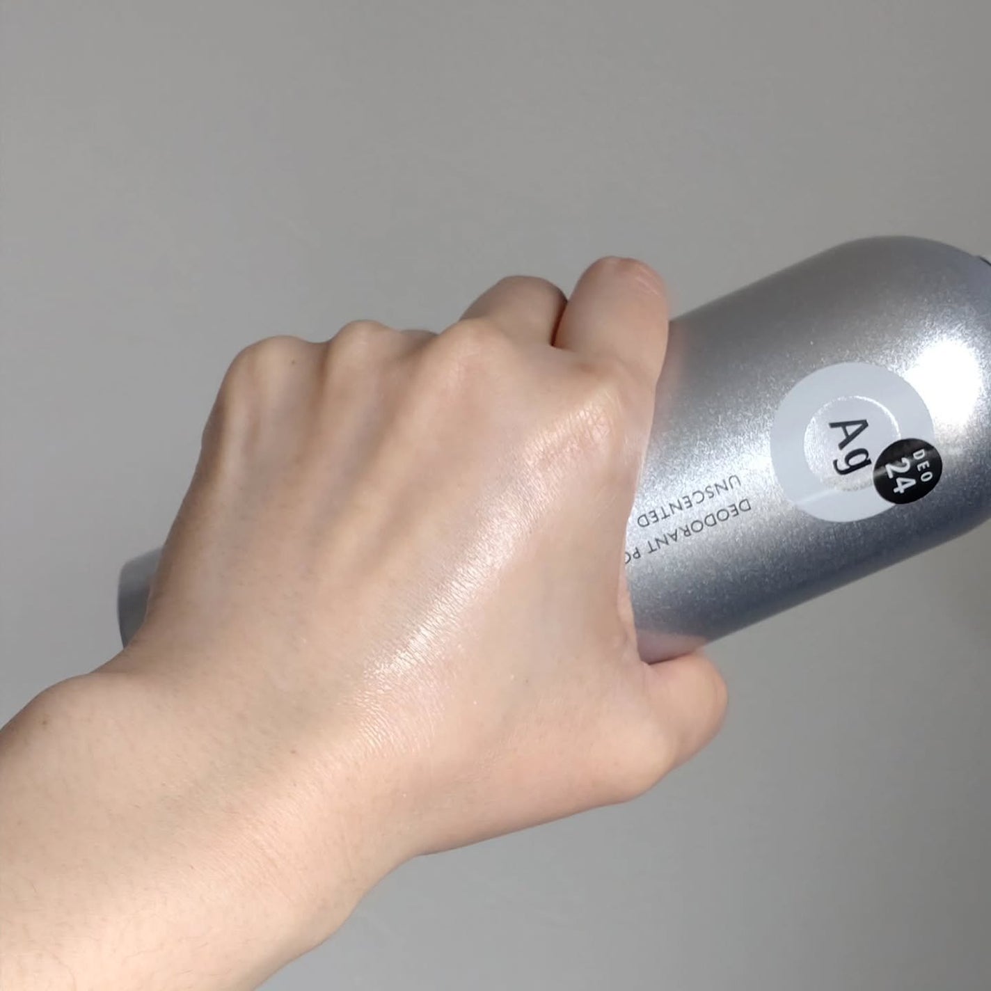 デオドラントスプレー(無香性)/エージーデオ24/デオドラント・制汗剤を使ったクチコミ(3枚目)