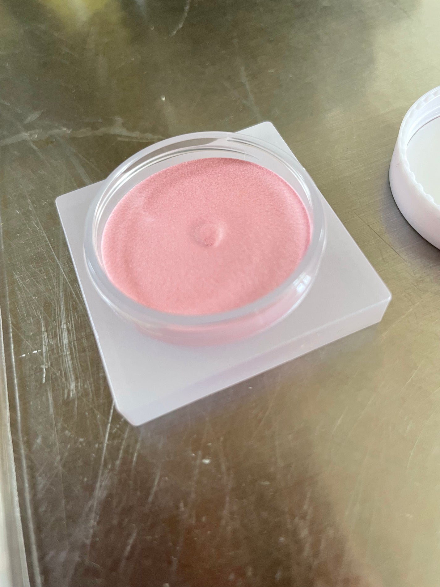 ルミナスミルクビームポット/HOLIKA HOLIKA/クリームハイライトを使ったクチコミ(1枚目)