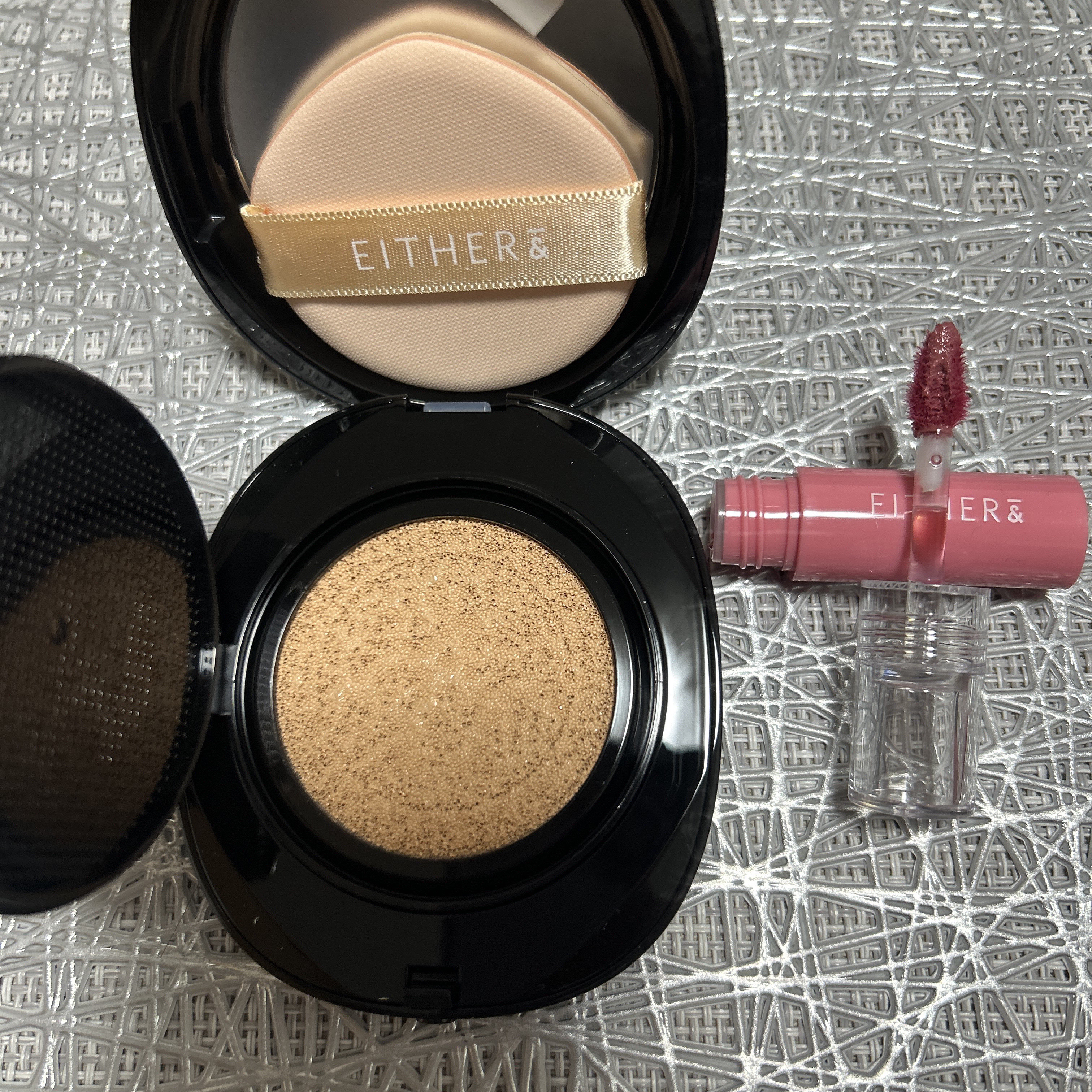 Pebble Blur Cushion 23N サンド /EITHER＆/クッションファンデーションを使ったクチコミ（3枚目）