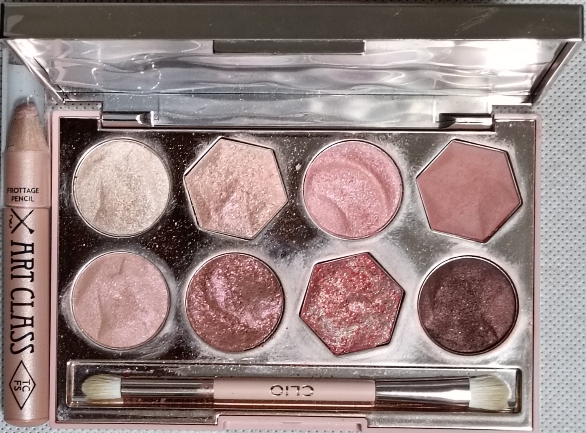 プリズム エアー アイ パレット/CLIO/アイシャドウパレットを使ったクチコミ（3枚目）